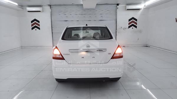 Photo 6 VIN: 3N1BC1A69BL351118 - NISSAN TIIDA 