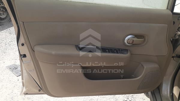 Photo 8 VIN: 3N1BC1A6XCK803777 - NISSAN TIIDA 