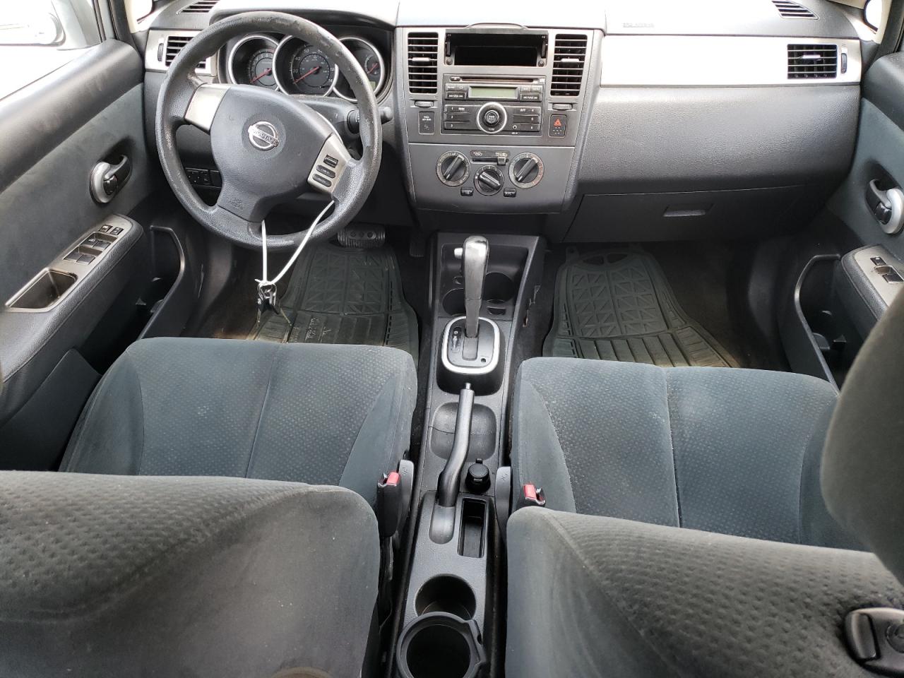 Photo 7 VIN: 3N1BC1AP0AL393846 - NISSAN VERSA 