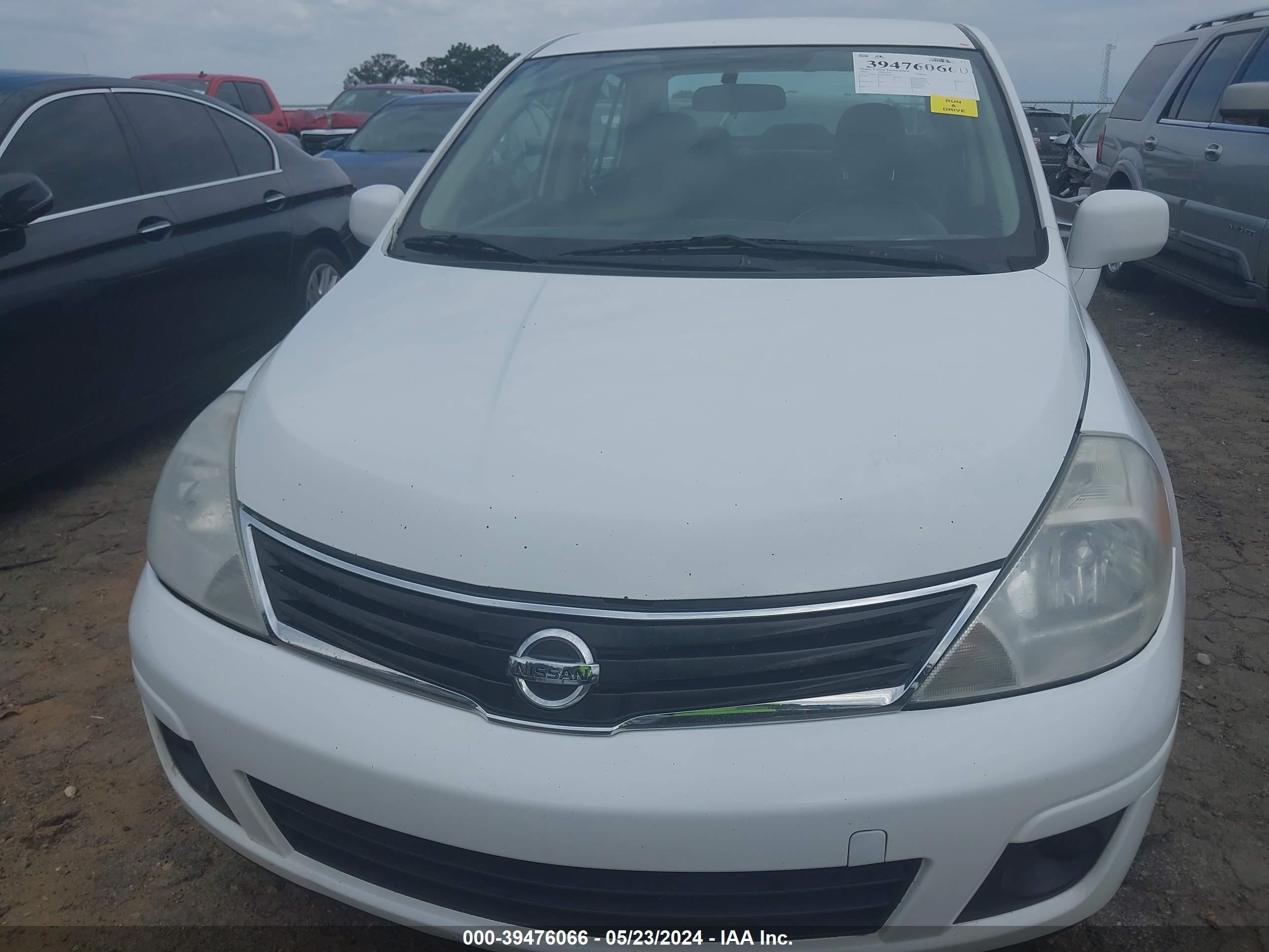 Photo 11 VIN: 3N1BC1AP0AL409365 - NISSAN VERSA 