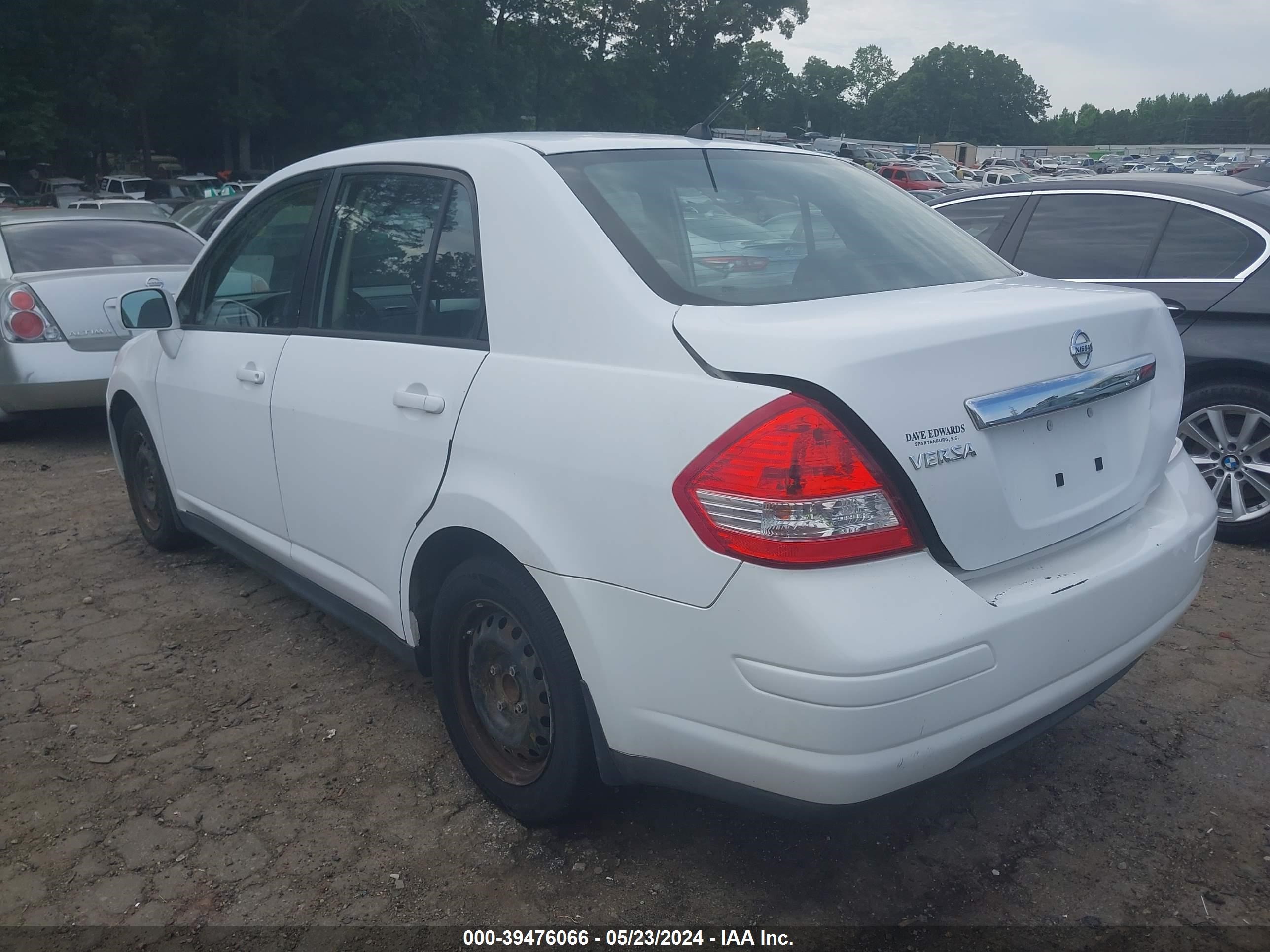 Photo 2 VIN: 3N1BC1AP0AL409365 - NISSAN VERSA 