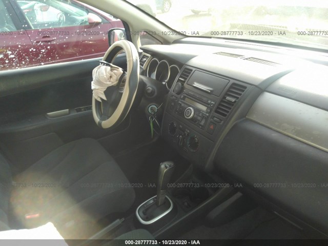 Photo 4 VIN: 3N1BC1AP0BL380872 - NISSAN VERSA 