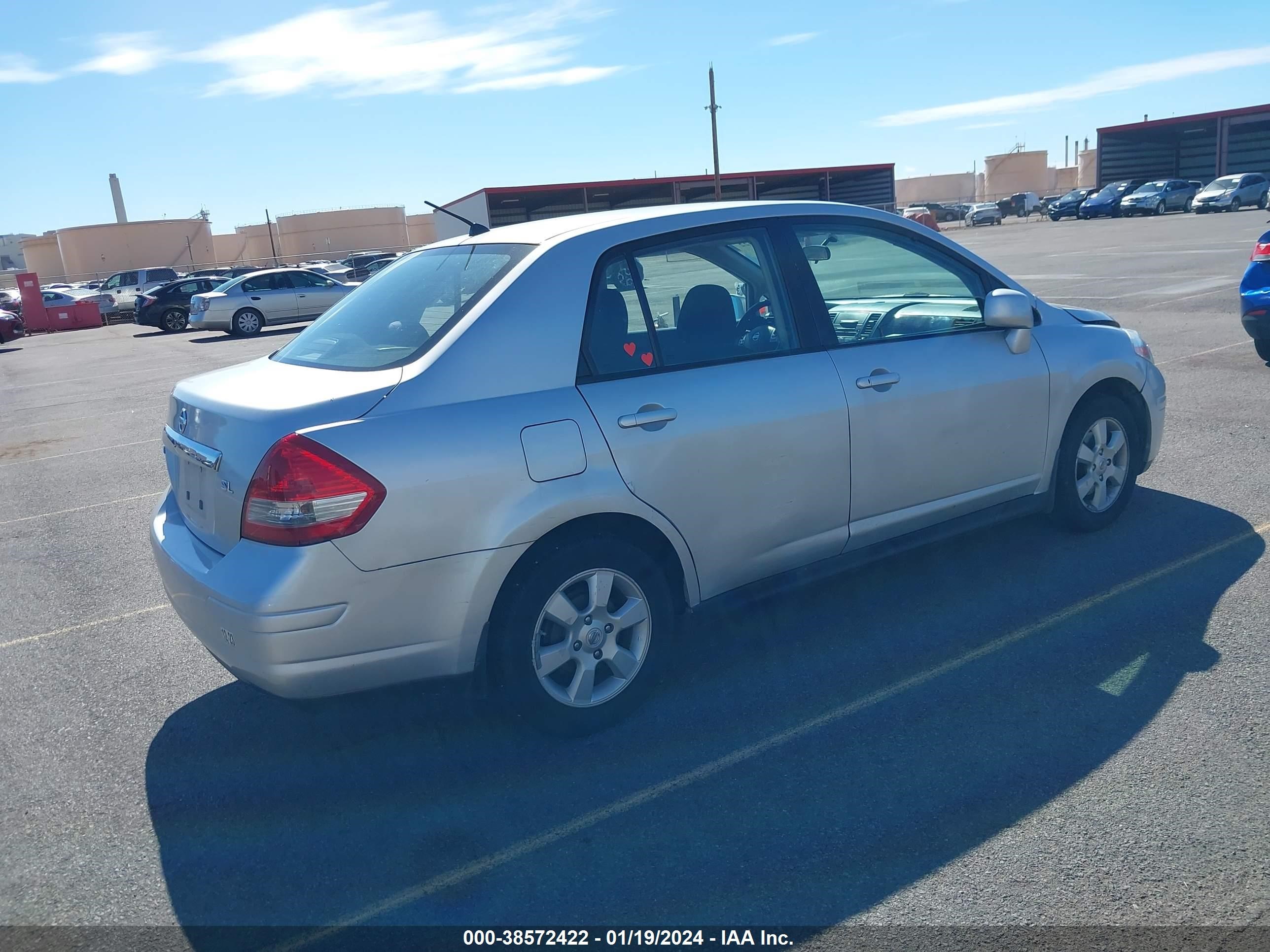 Photo 3 VIN: 3N1BC1AP1AL360810 - NISSAN VERSA 