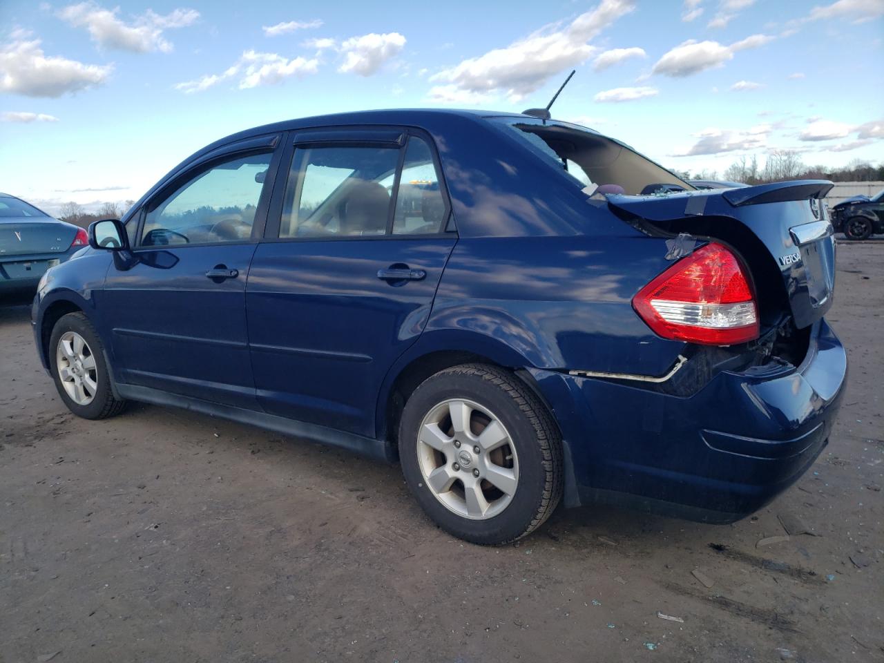 Photo 1 VIN: 3N1BC1AP1BL373140 - NISSAN VERSA 