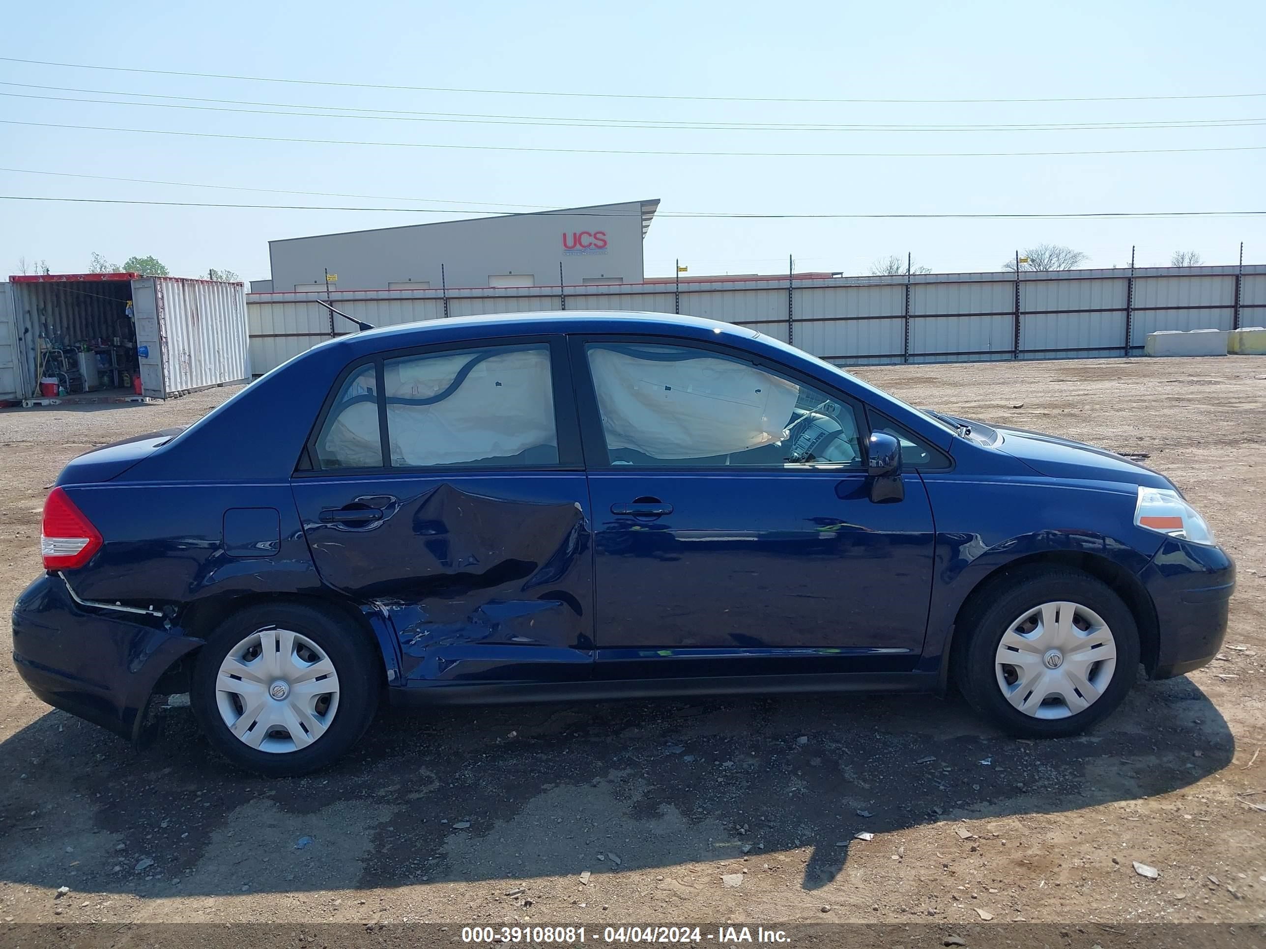 Photo 11 VIN: 3N1BC1AP1BL391380 - NISSAN VERSA 