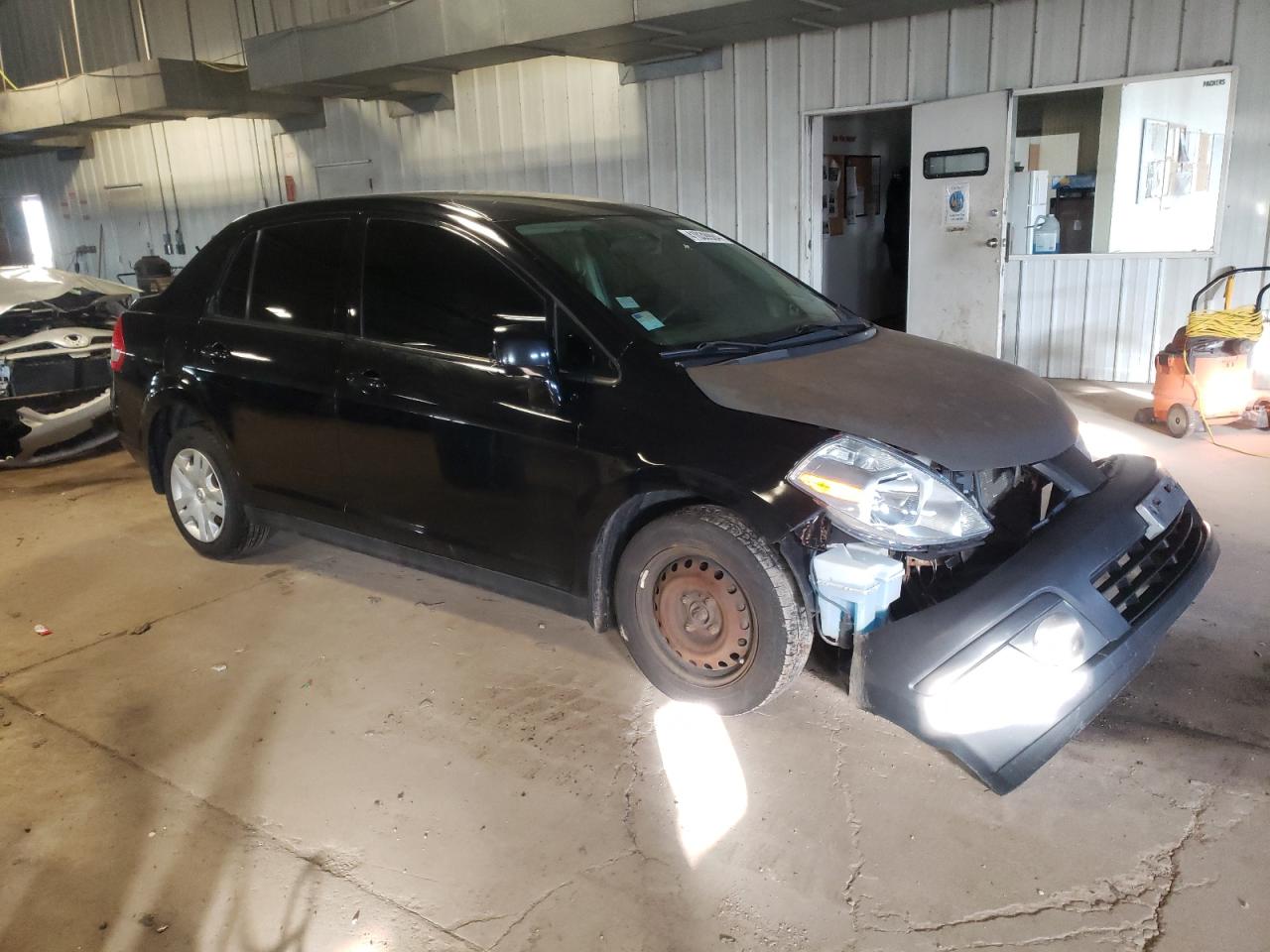 Photo 3 VIN: 3N1BC1AP2BL359974 - NISSAN VERSA 