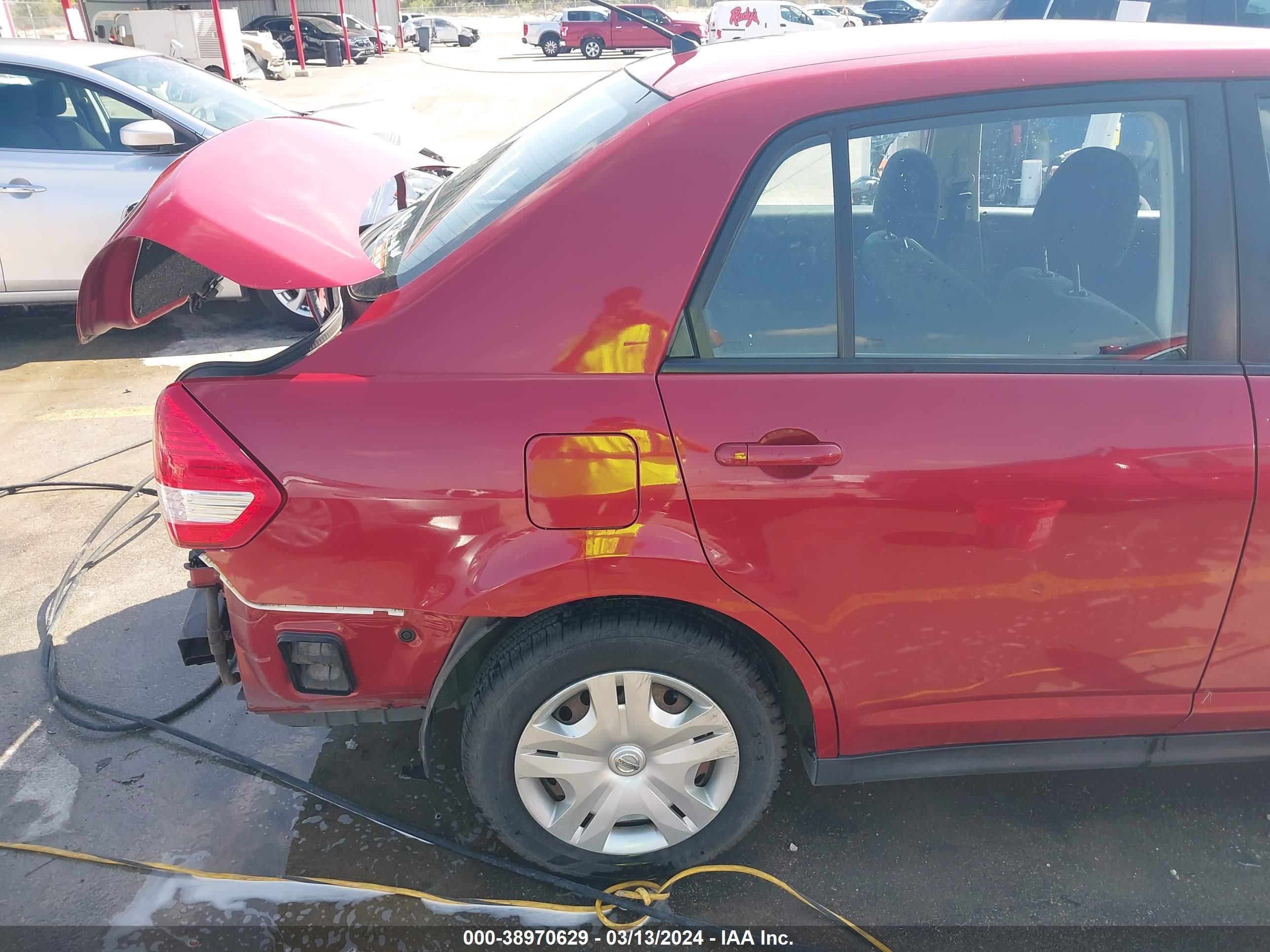 Photo 18 VIN: 3N1BC1AP2BL463333 - NISSAN VERSA 