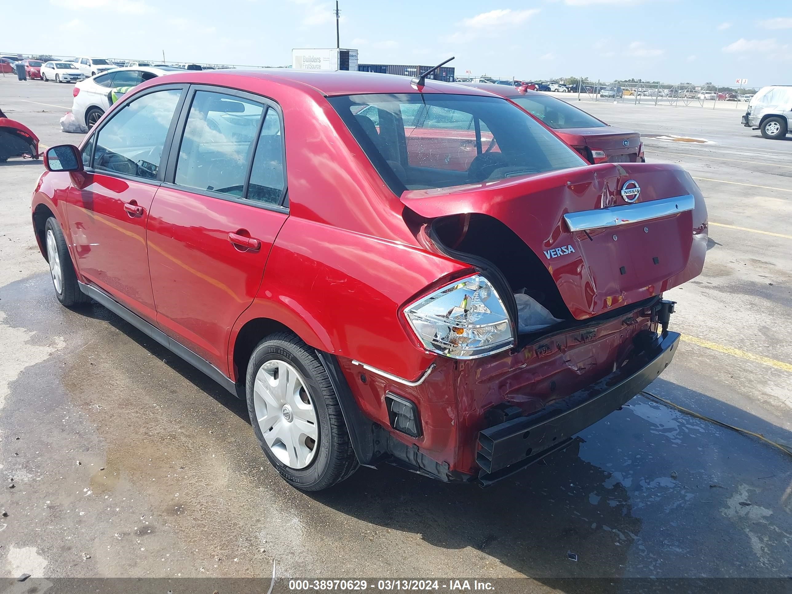 Photo 2 VIN: 3N1BC1AP2BL463333 - NISSAN VERSA 