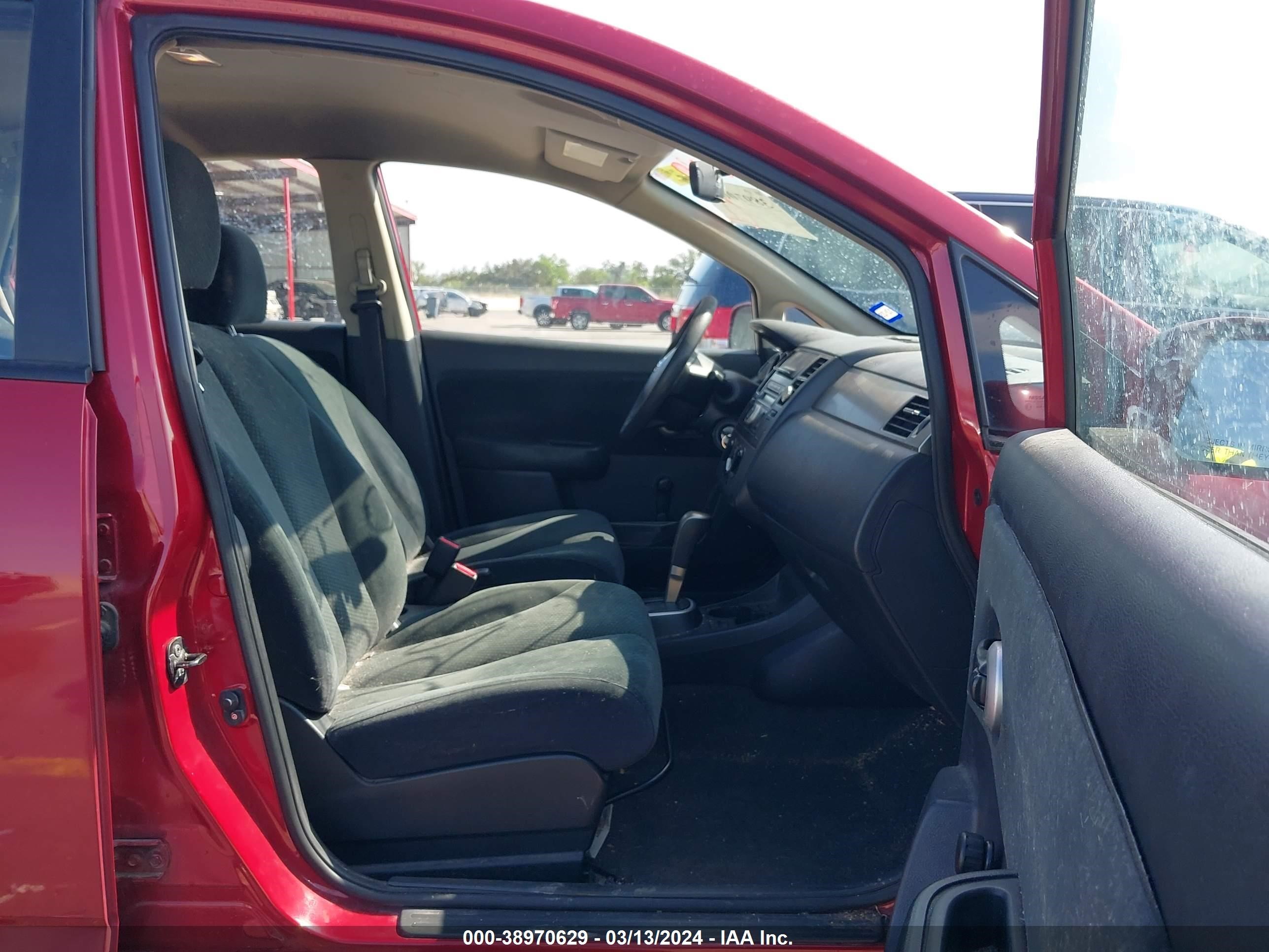 Photo 4 VIN: 3N1BC1AP2BL463333 - NISSAN VERSA 