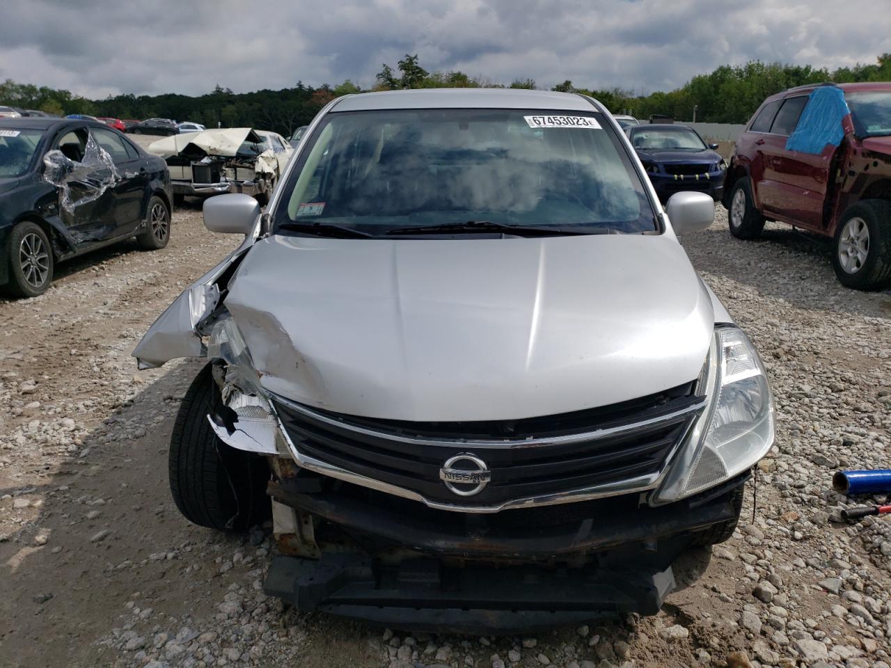 Photo 4 VIN: 3N1BC1AP3BL463549 - NISSAN VERSA 