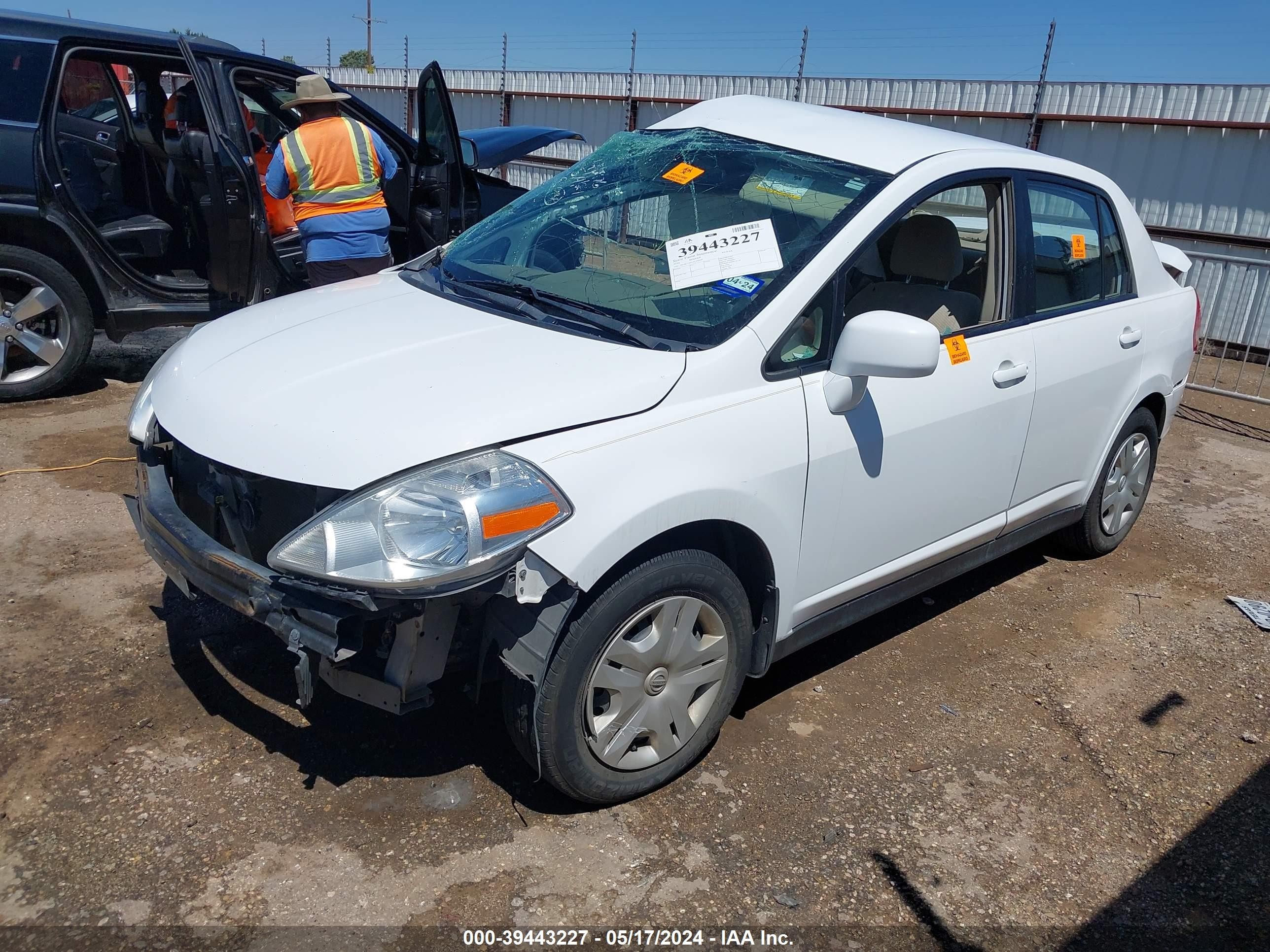 Photo 1 VIN: 3N1BC1AP4AL376208 - NISSAN VERSA 