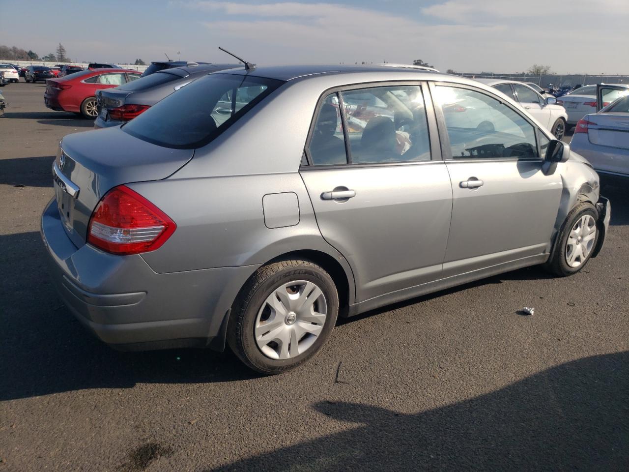 Photo 2 VIN: 3N1BC1AP5BL502612 - NISSAN VERSA 