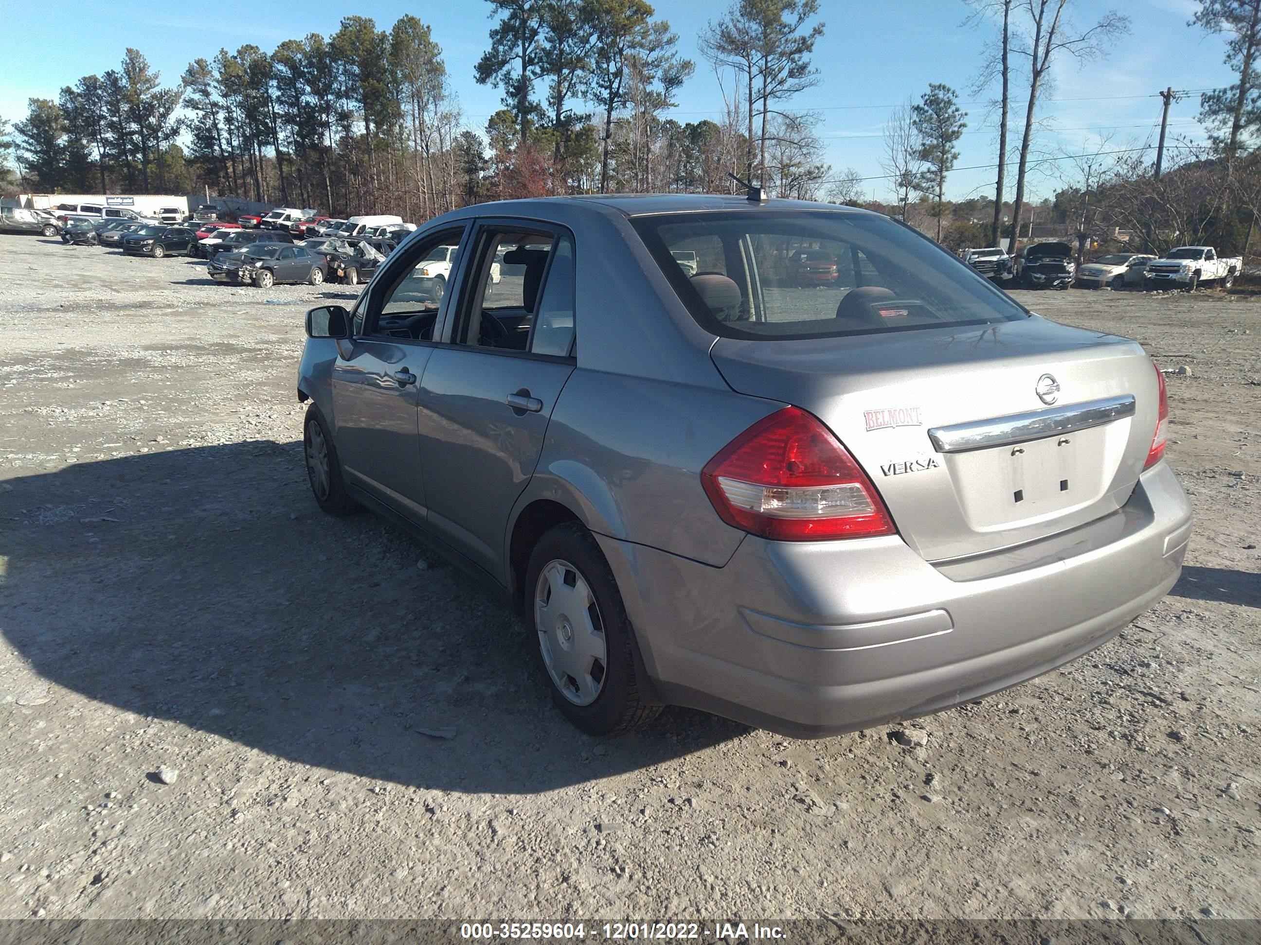 Photo 2 VIN: 3N1BC1AP6AL411251 - NISSAN VERSA 