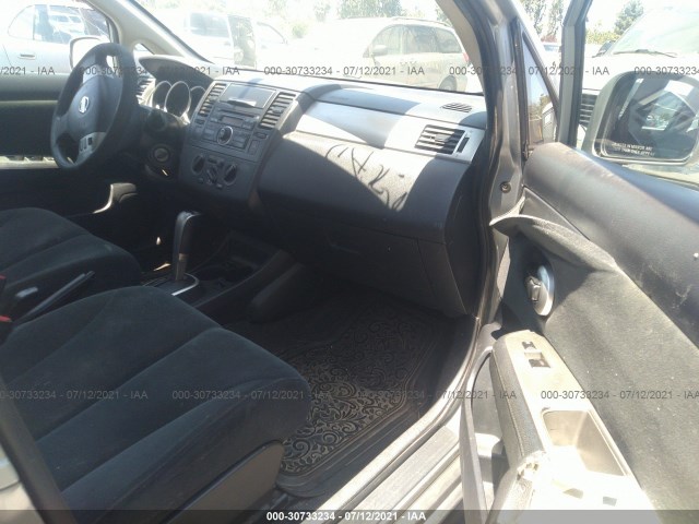 Photo 4 VIN: 3N1BC1AP8AL417360 - NISSAN VERSA 