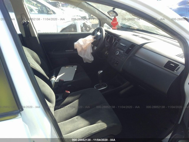 Photo 4 VIN: 3N1BC1AP8BL391554 - NISSAN VERSA 