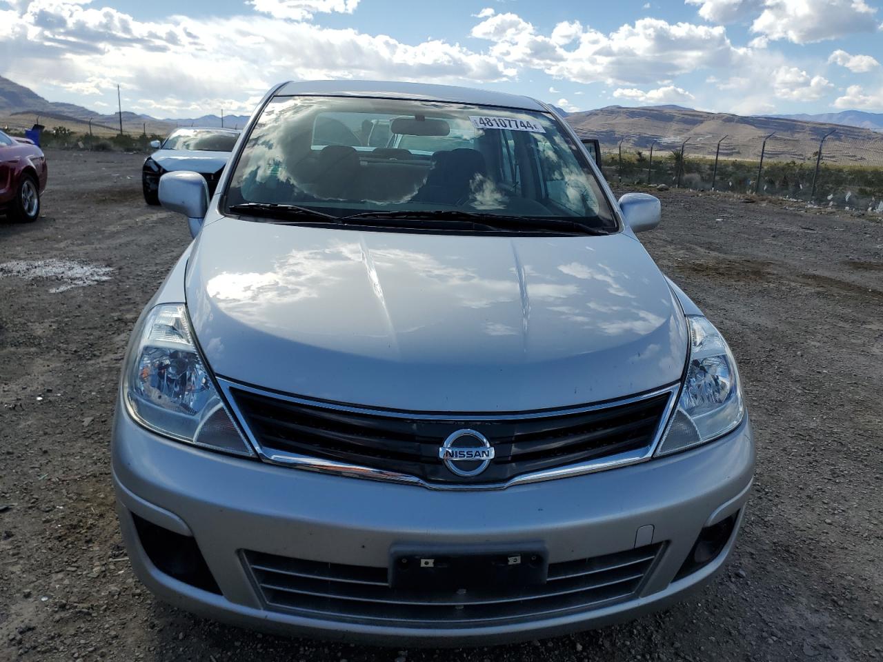 Photo 4 VIN: 3N1BC1AP8BL431938 - NISSAN VERSA 