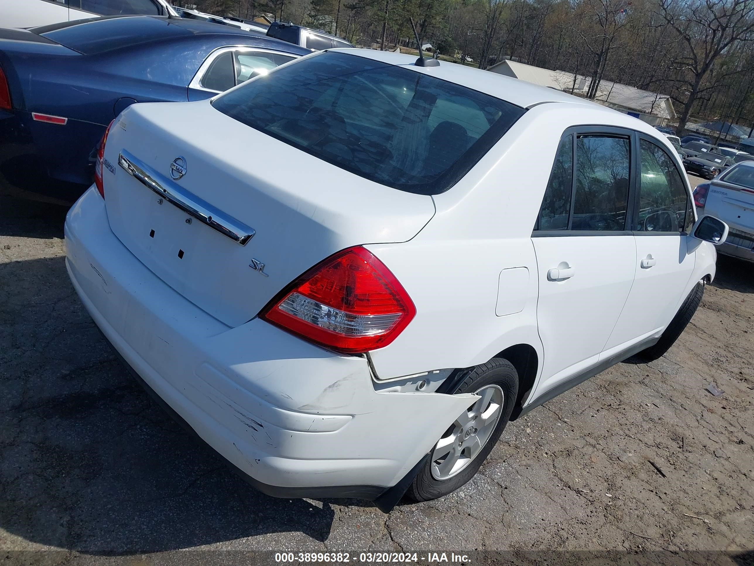 Photo 3 VIN: 3N1BC1AP9BL484017 - NISSAN VERSA 