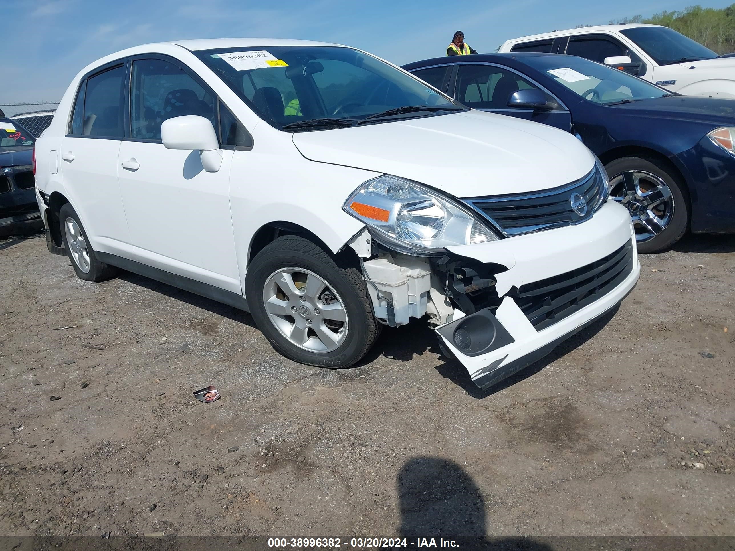 Photo 5 VIN: 3N1BC1AP9BL484017 - NISSAN VERSA 