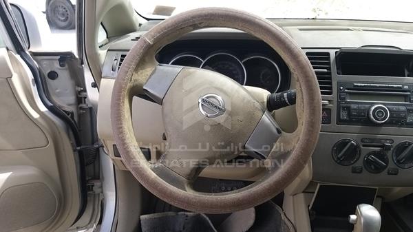 Photo 11 VIN: 3N1BC1C67CK216465 - NISSAN TIIDA 