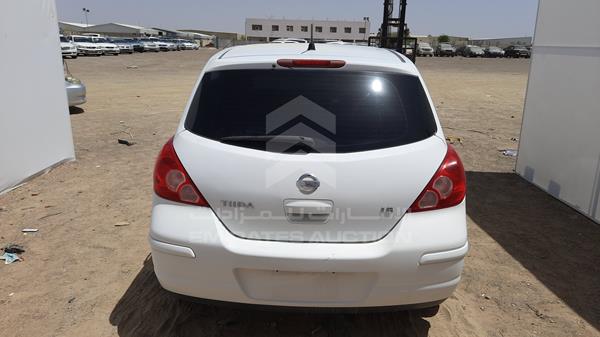 Photo 5 VIN: 3N1BC1C6XBL350525 - NISSAN TIIDA 