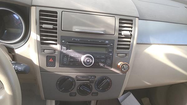 Photo 14 VIN: 3N1BC1C76DK206827 - NISSAN TIIDA 