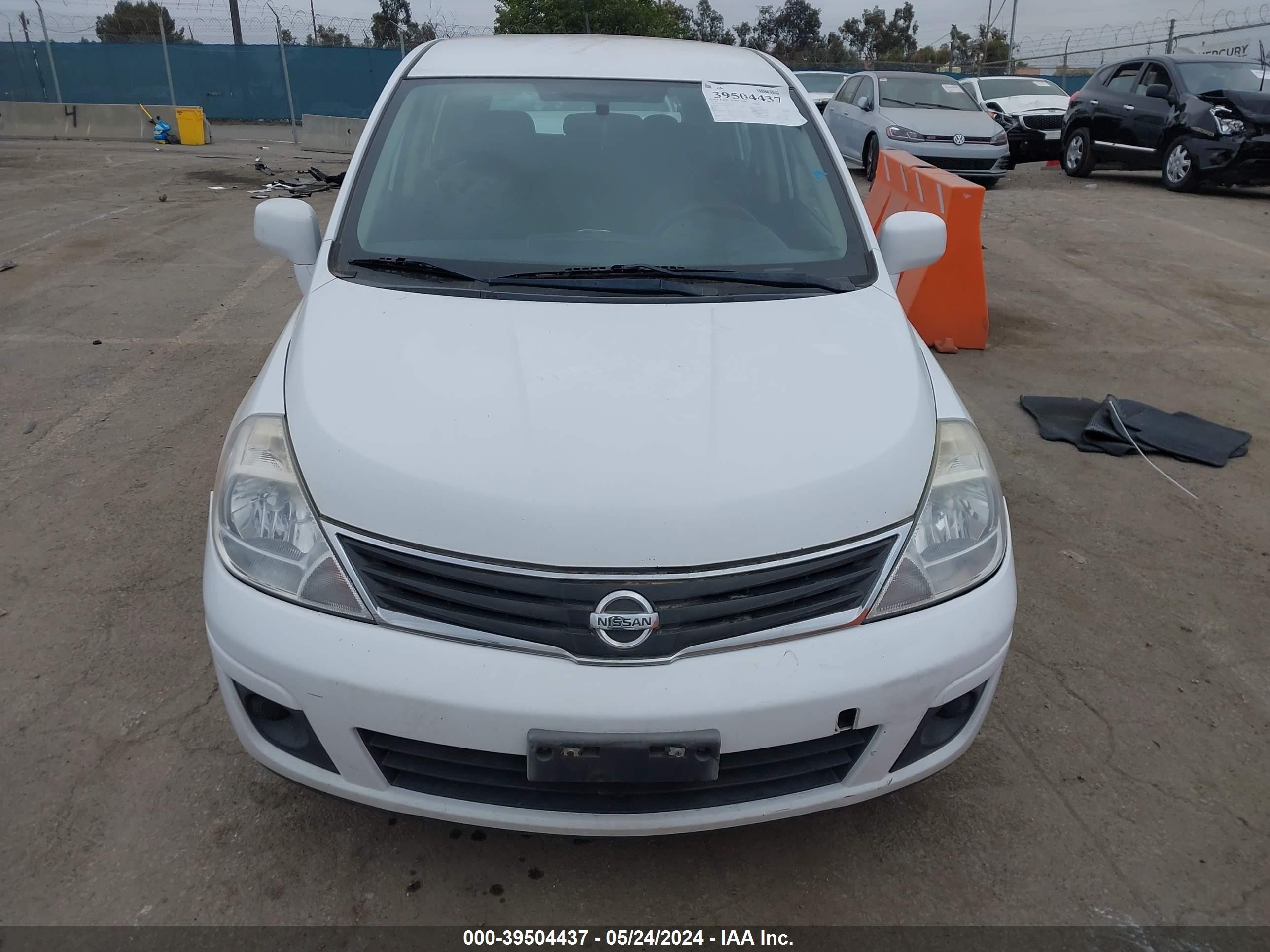 Photo 11 VIN: 3N1BC1CP0AL464749 - NISSAN VERSA 