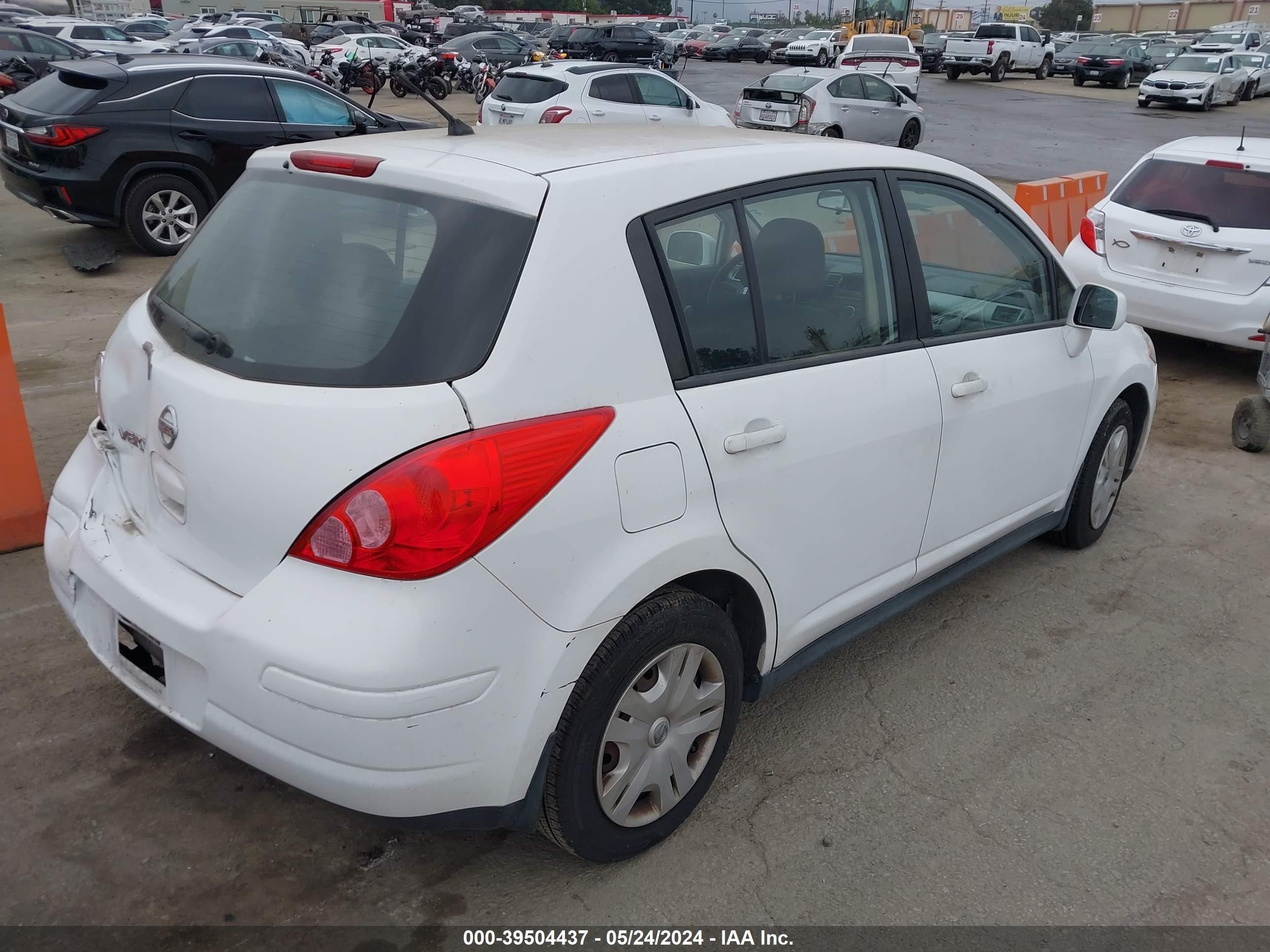 Photo 3 VIN: 3N1BC1CP0AL464749 - NISSAN VERSA 