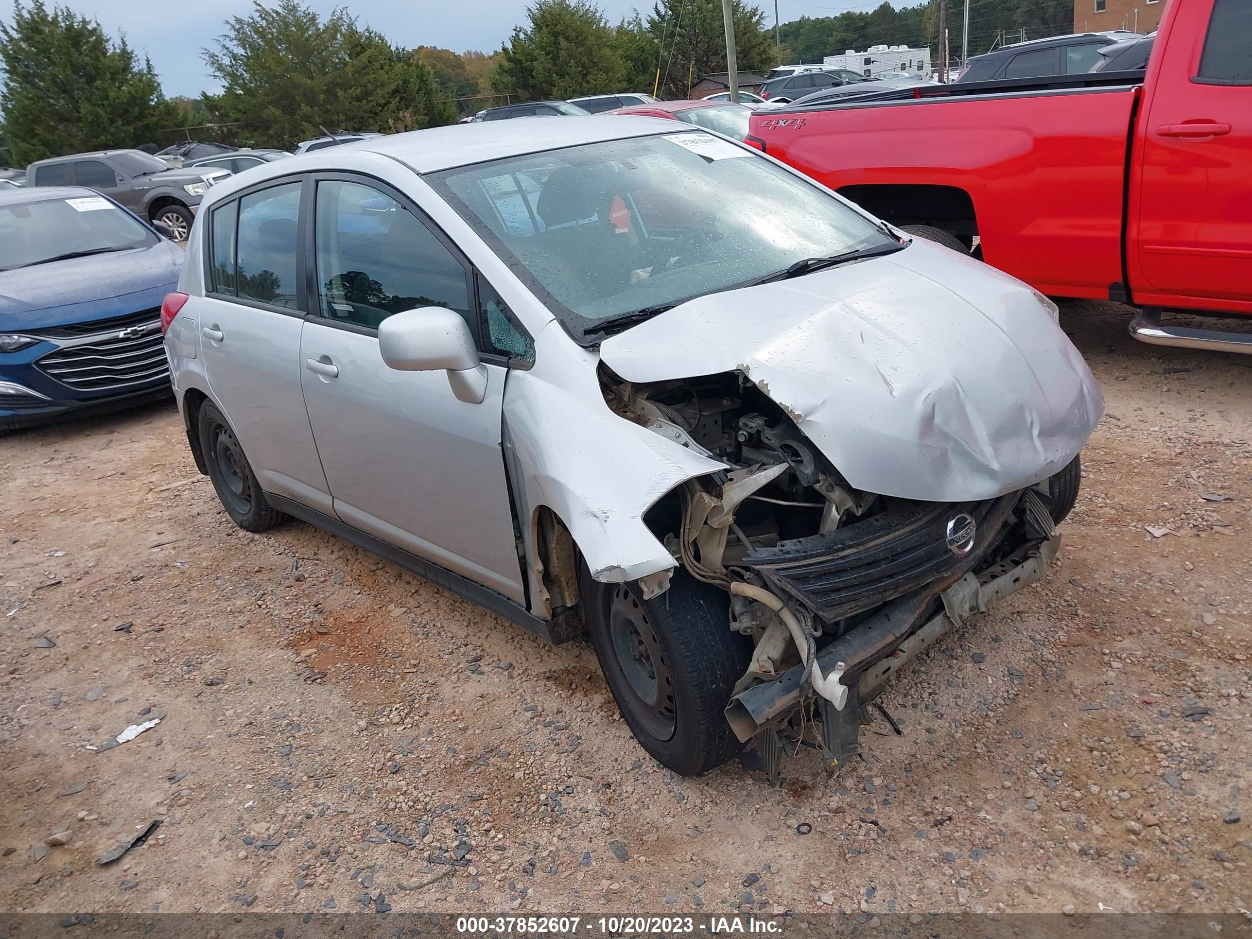 Photo 0 VIN: 3N1BC1CP0BL401944 - NISSAN VERSA 