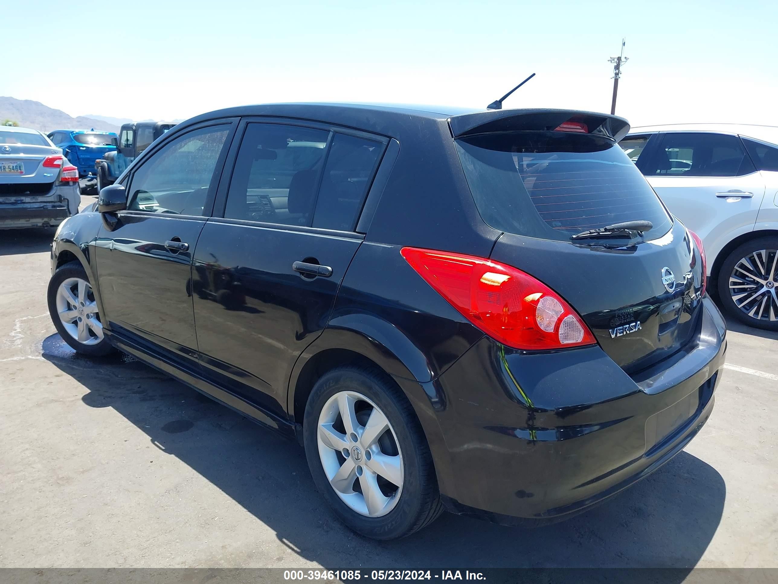 Photo 2 VIN: 3N1BC1CP0BL491015 - NISSAN VERSA 