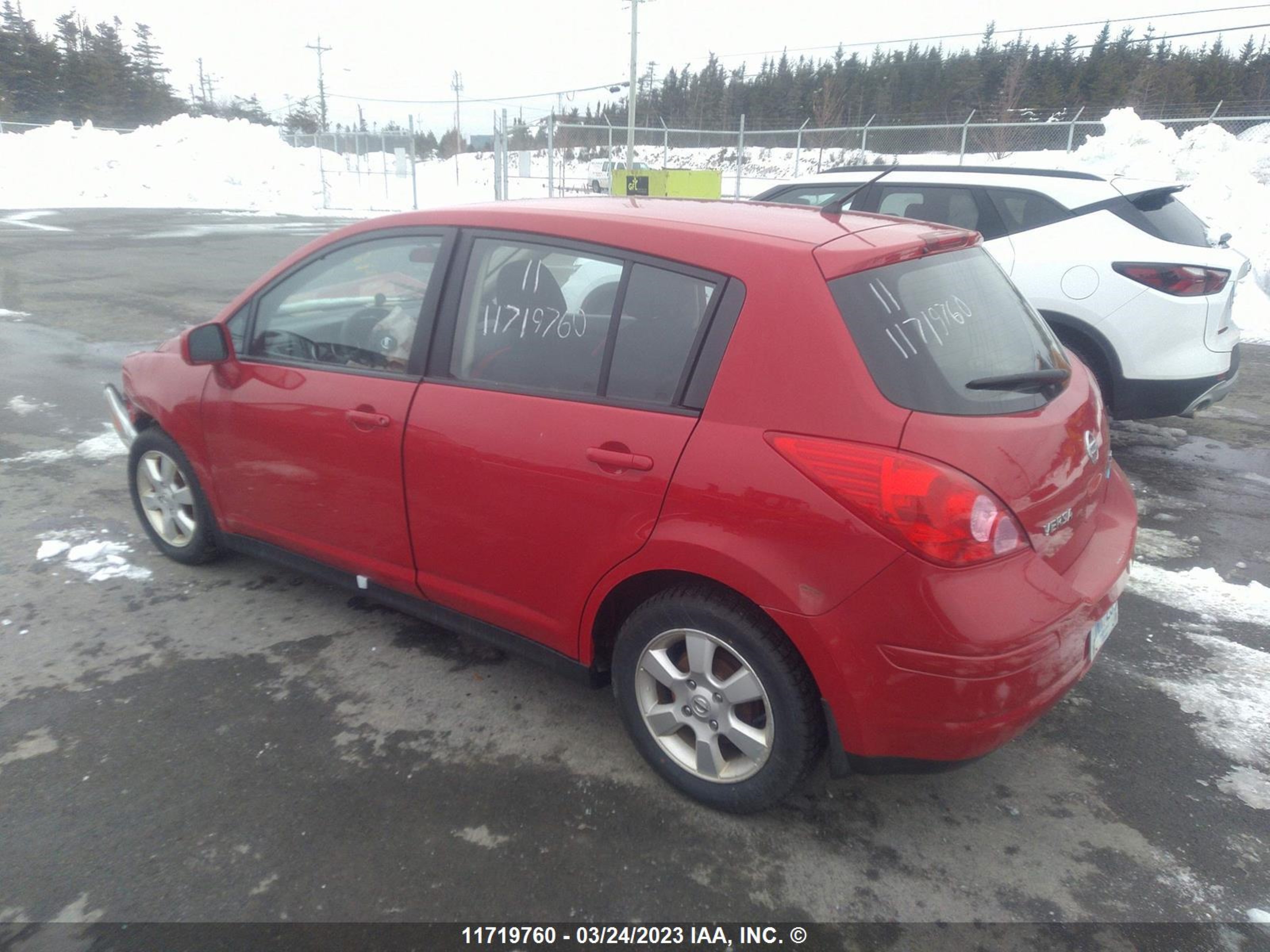 Photo 2 VIN: 3N1BC1CP0BL494237 - NISSAN VERSA 