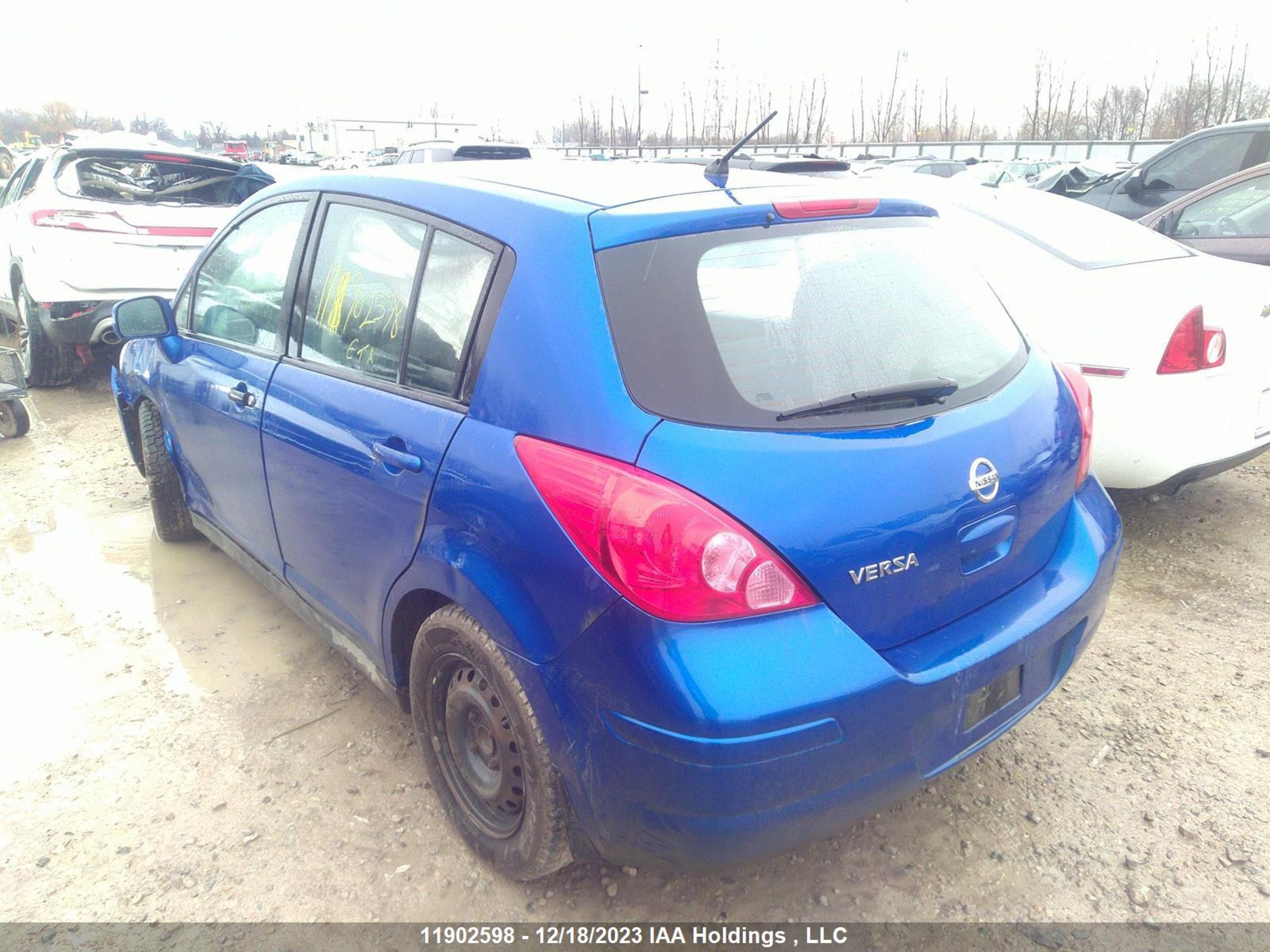 Photo 2 VIN: 3N1BC1CP0CK811621 - NISSAN VERSA 