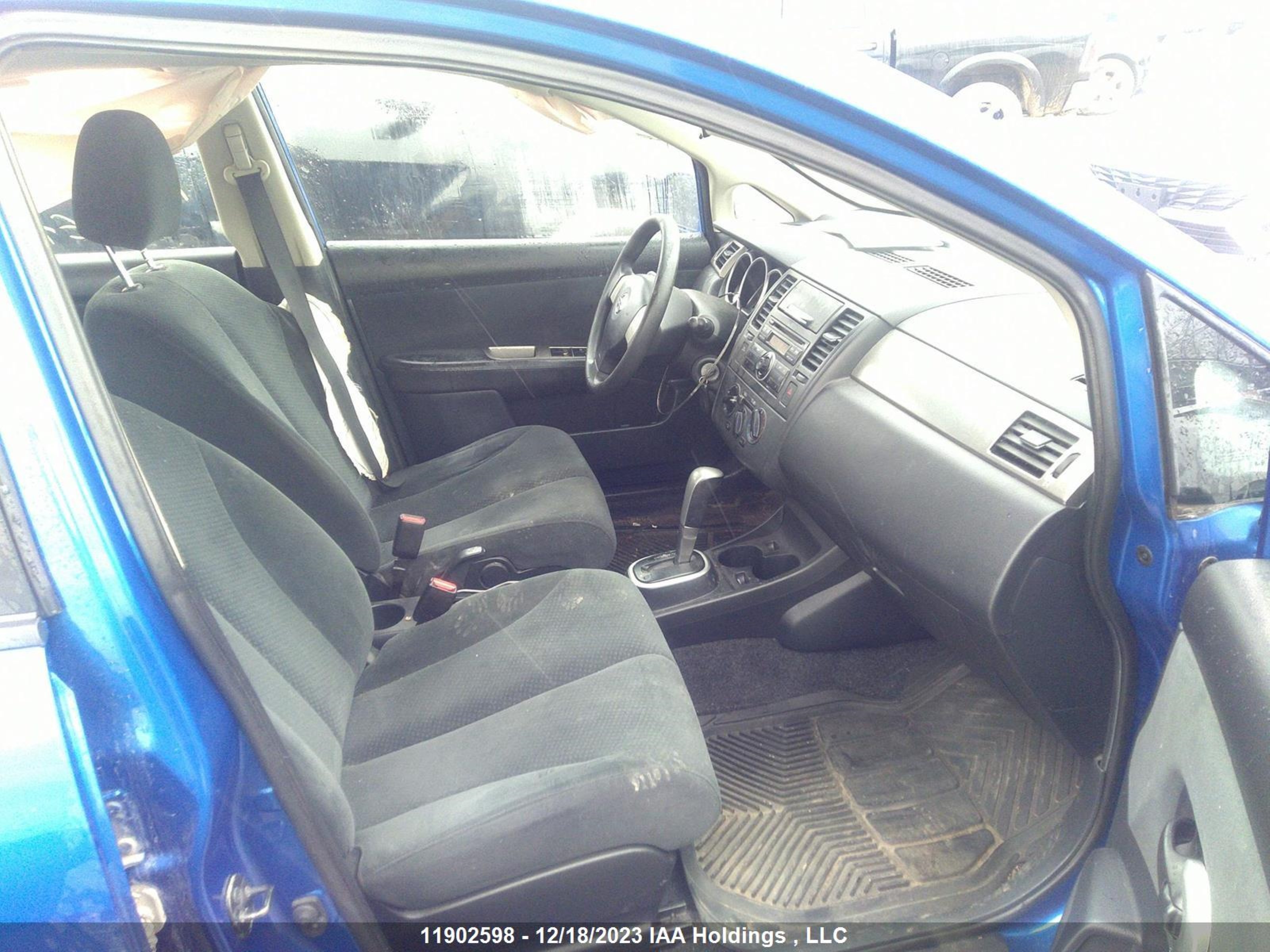 Photo 4 VIN: 3N1BC1CP0CK811621 - NISSAN VERSA 