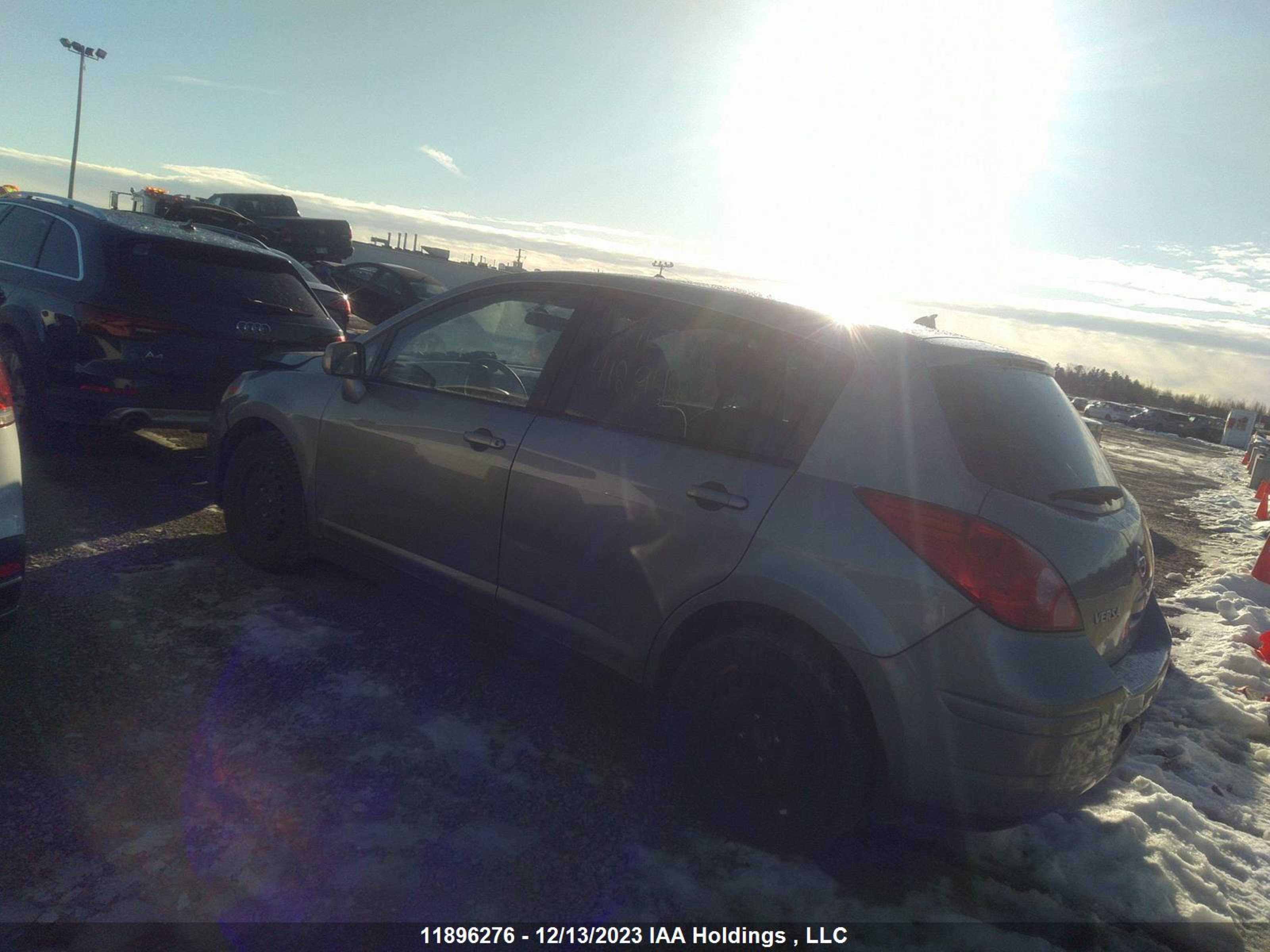 Photo 2 VIN: 3N1BC1CP1AL412949 - NISSAN VERSA 