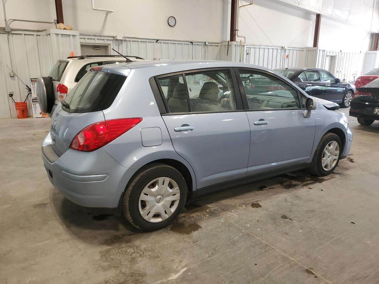 Photo 2 VIN: 3N1BC1CP1AL450052 - NISSAN VERSA 