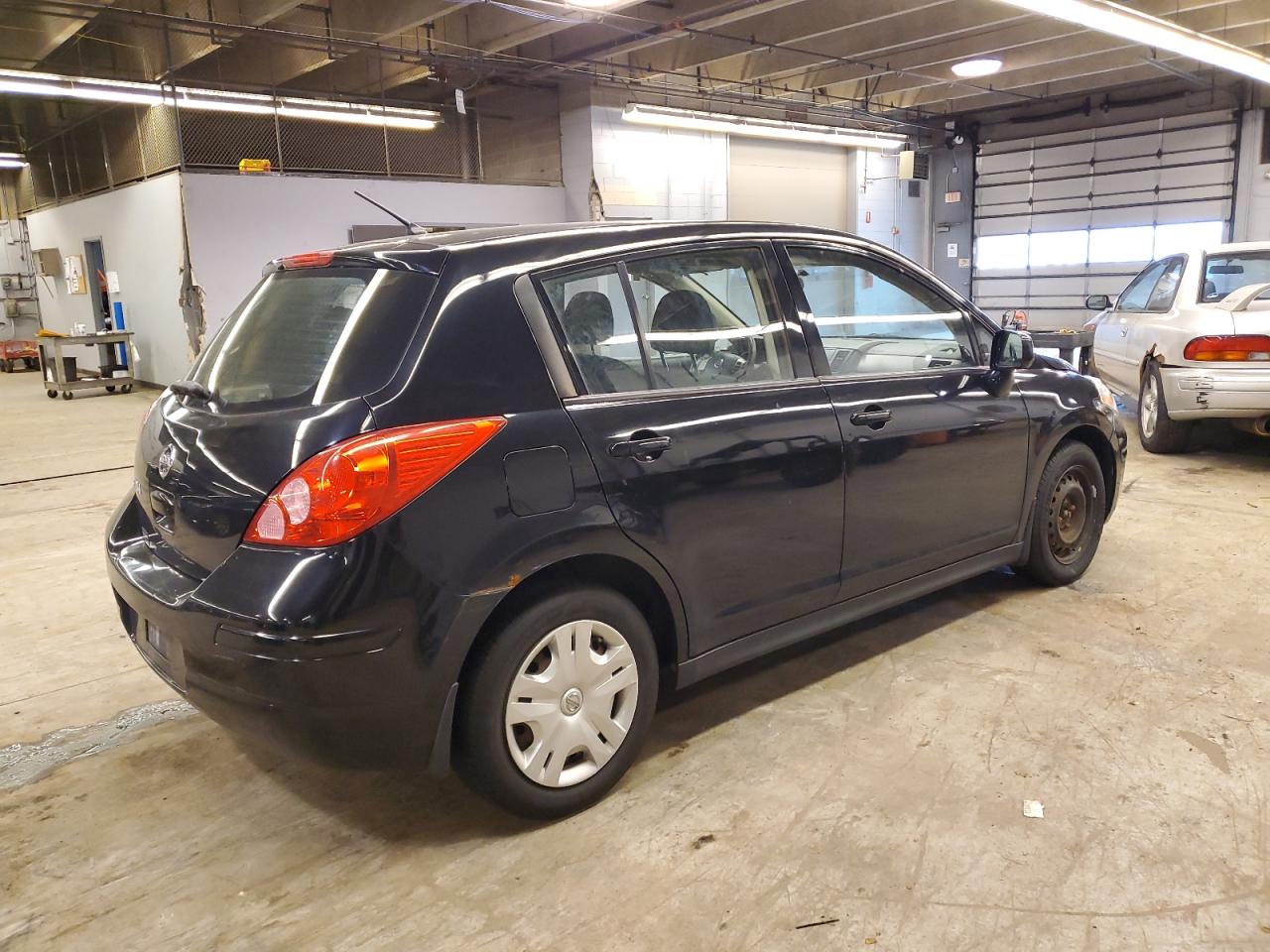 Photo 2 VIN: 3N1BC1CP1CL362301 - NISSAN VERSA 