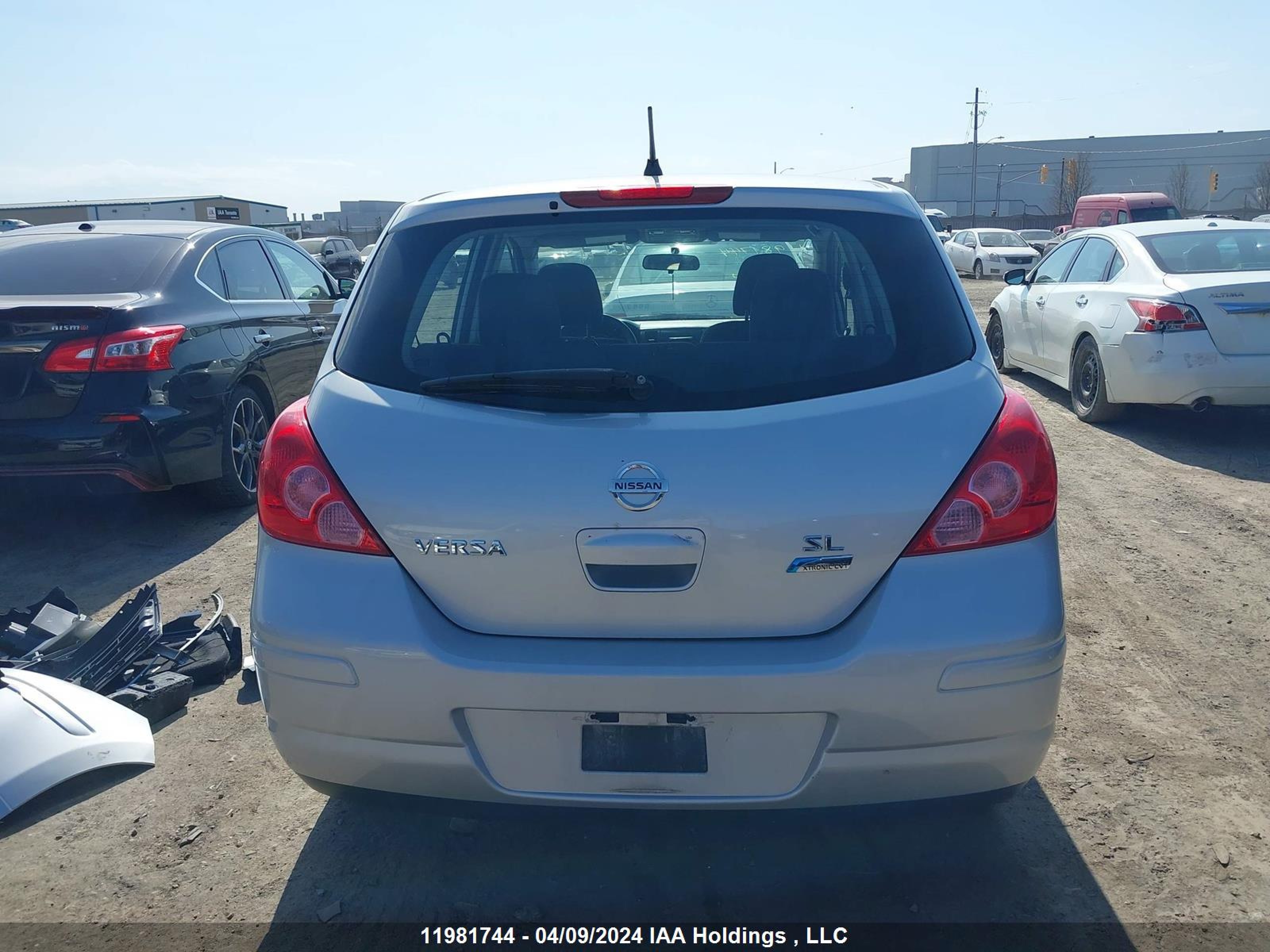 Photo 16 VIN: 3N1BC1CP2BL381650 - NISSAN VERSA 