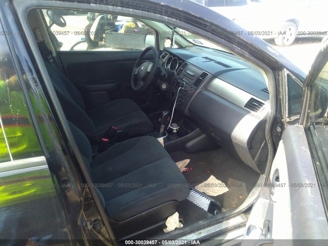 Photo 5 VIN: 3N1BC1CP2BL390798 - NISSAN VERSA 