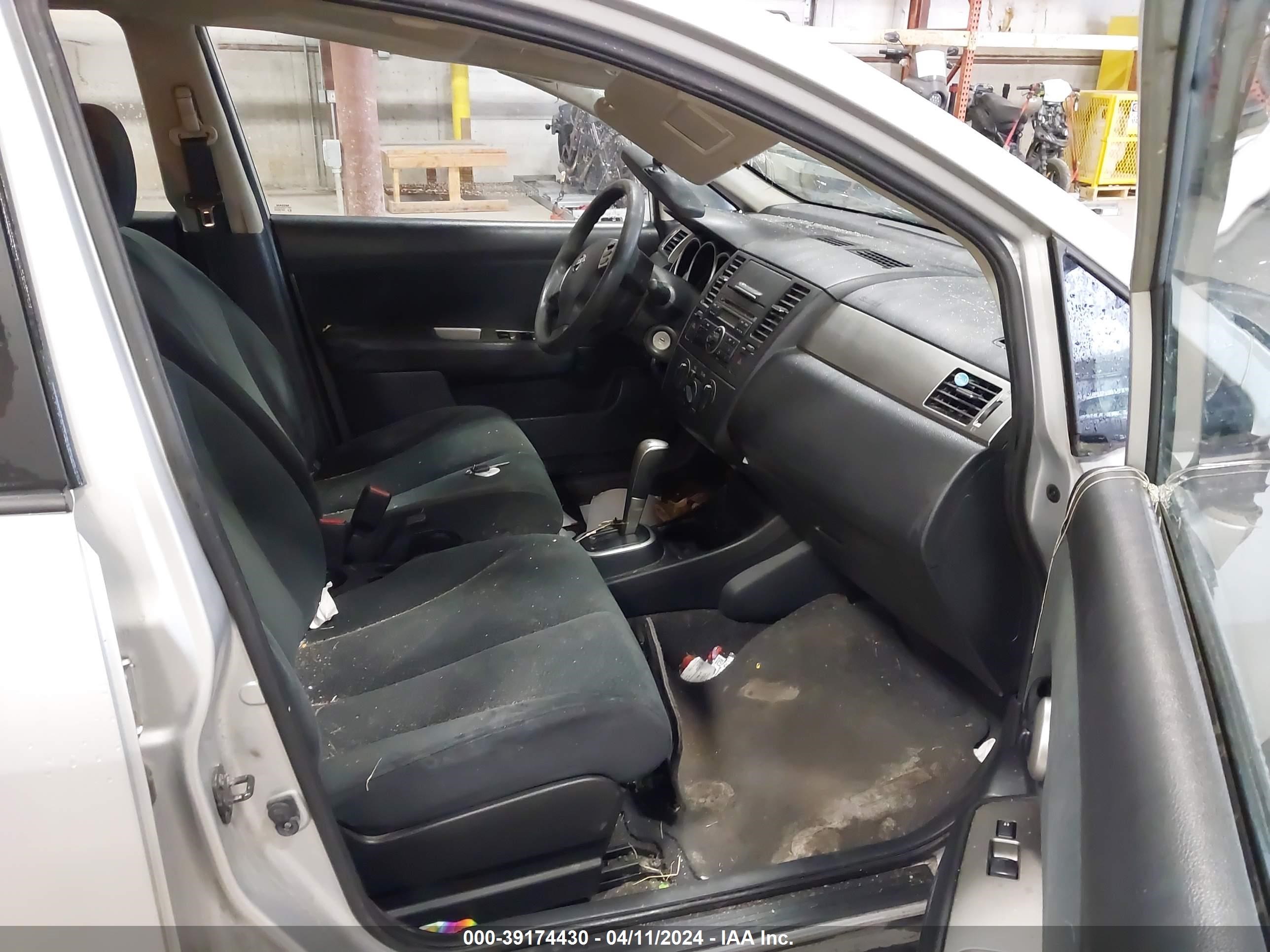 Photo 4 VIN: 3N1BC1CP2BL425274 - NISSAN VERSA 