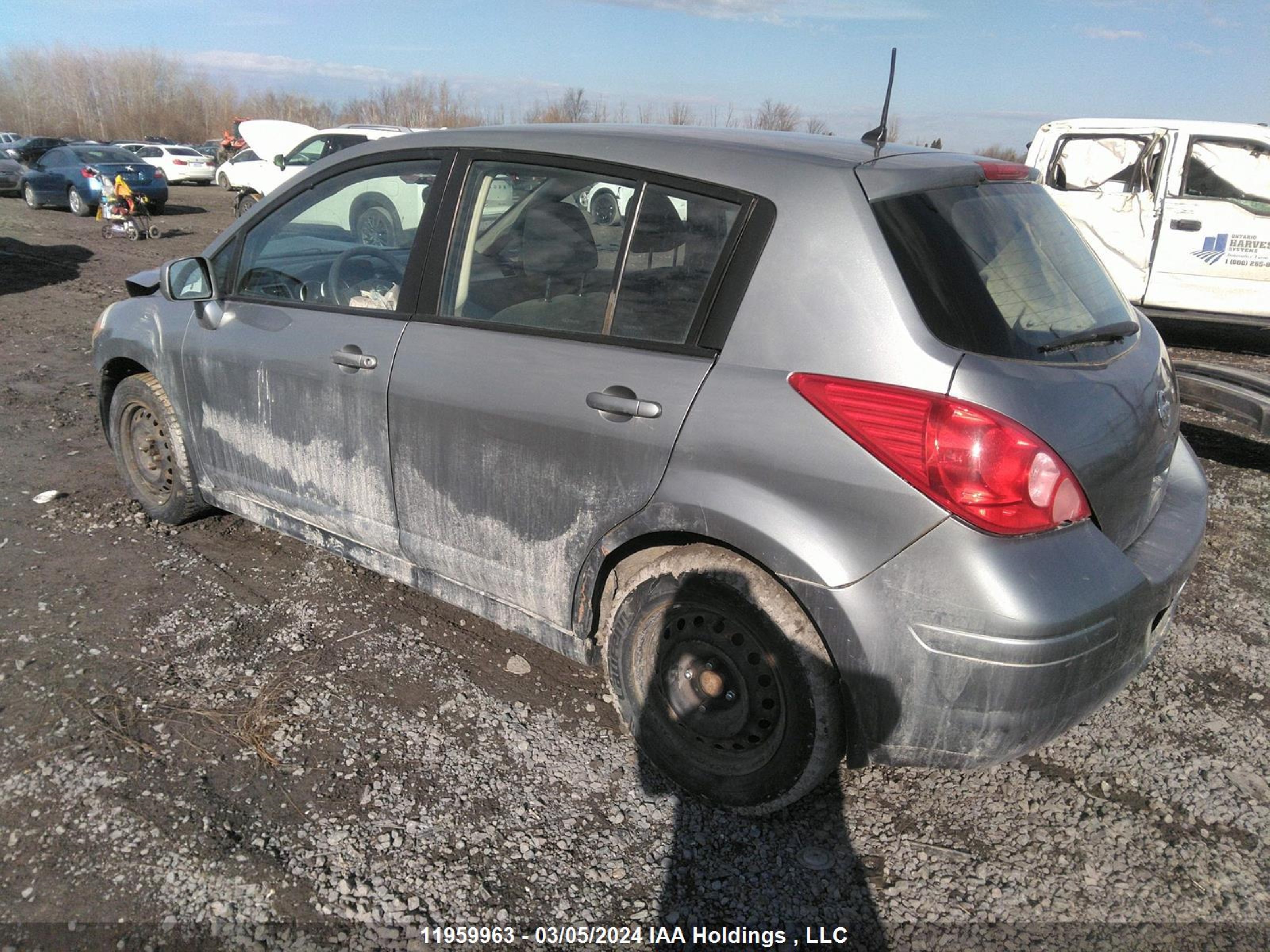 Photo 2 VIN: 3N1BC1CP2BL460090 - NISSAN VERSA 