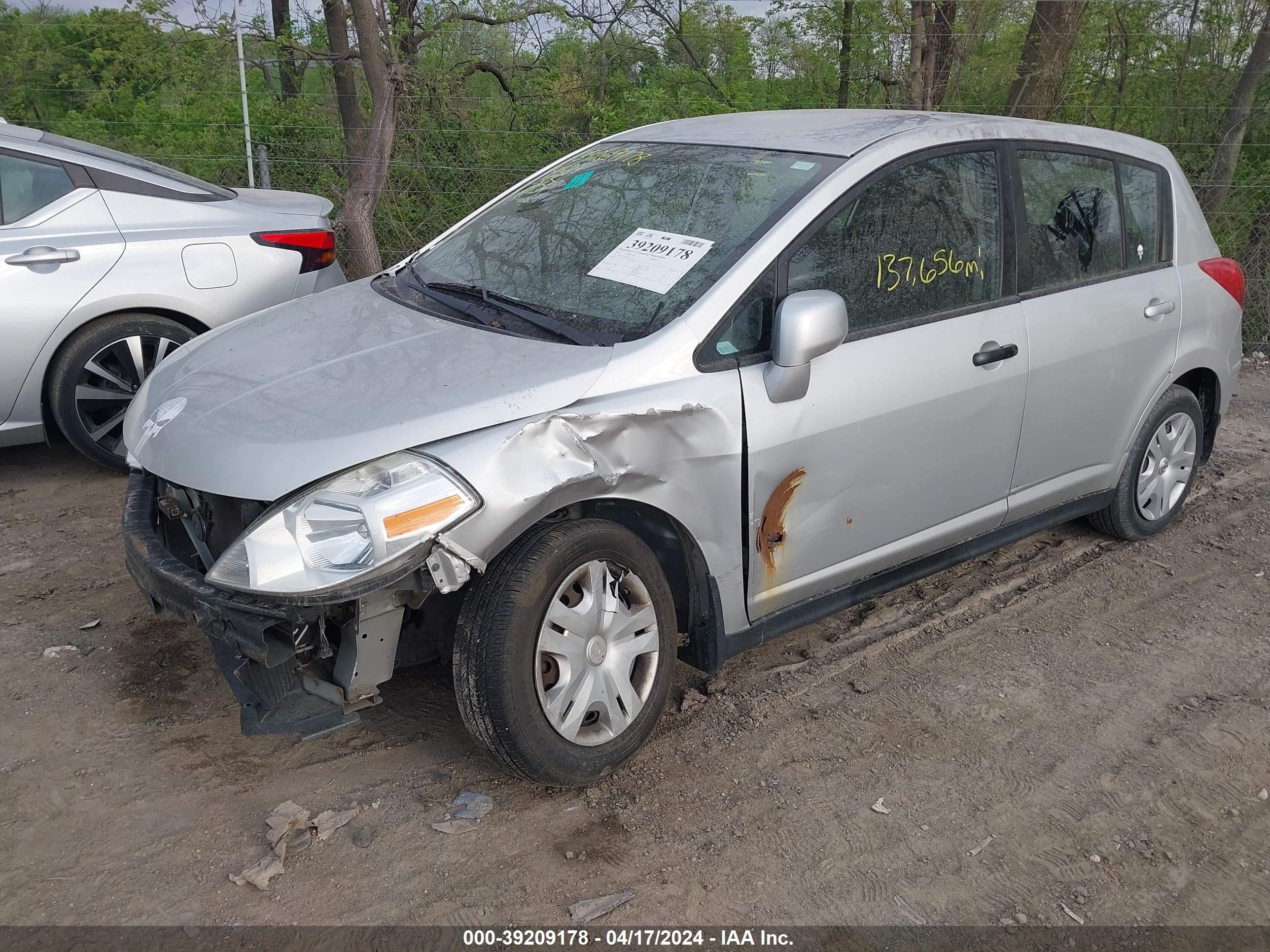 Photo 5 VIN: 3N1BC1CP2BL472756 - NISSAN VERSA 