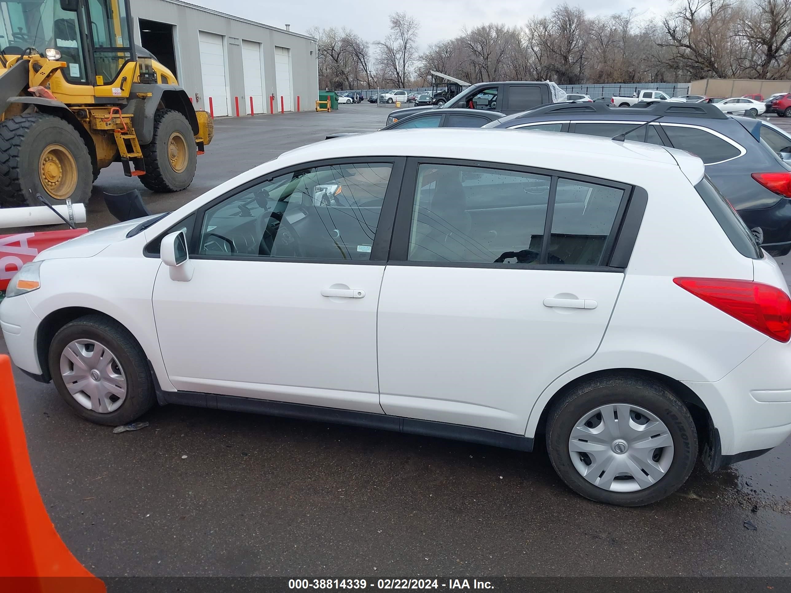 Photo 13 VIN: 3N1BC1CP2CK238088 - NISSAN VERSA 