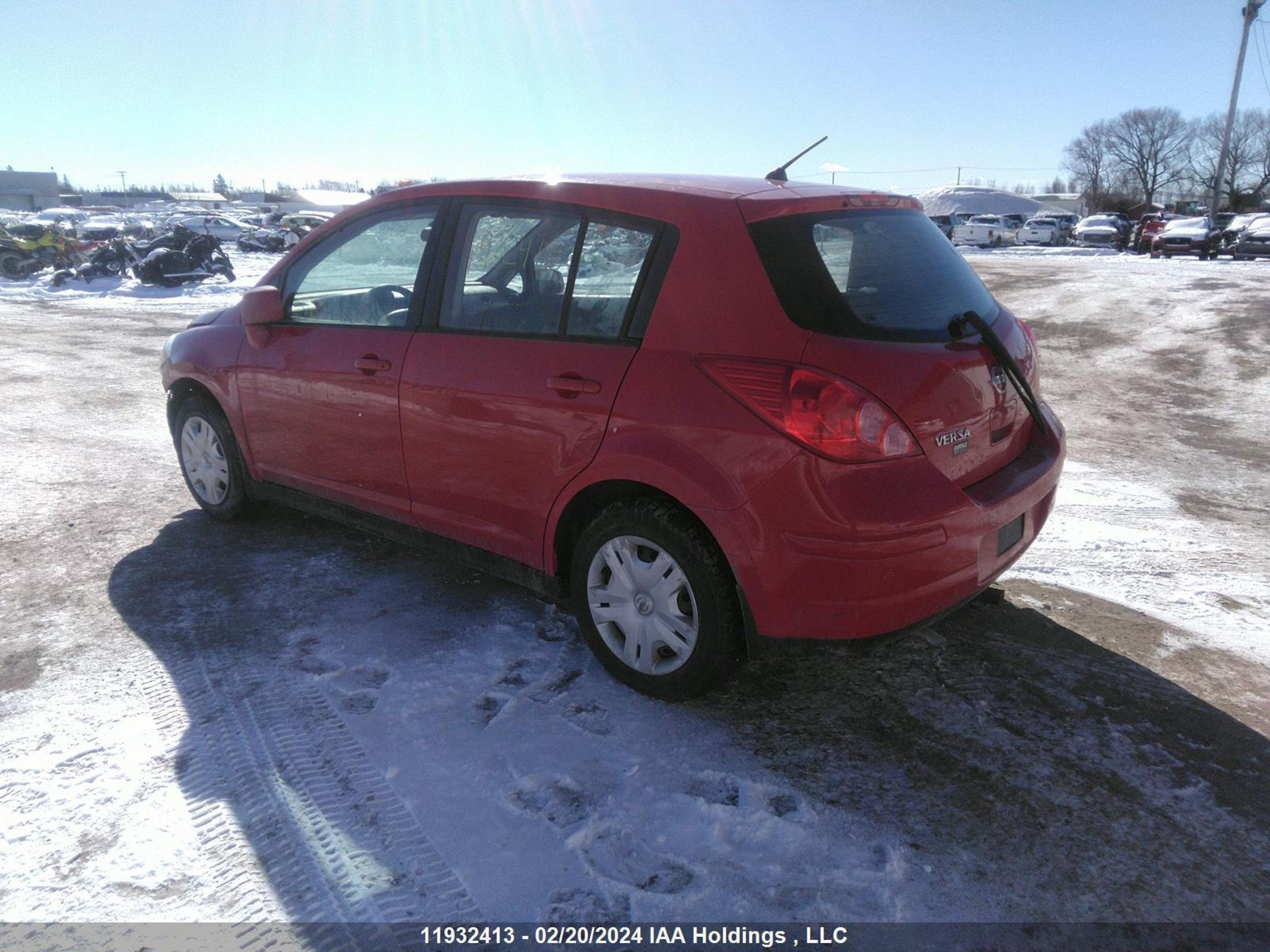 Photo 2 VIN: 3N1BC1CP3AL411897 - NISSAN VERSA 