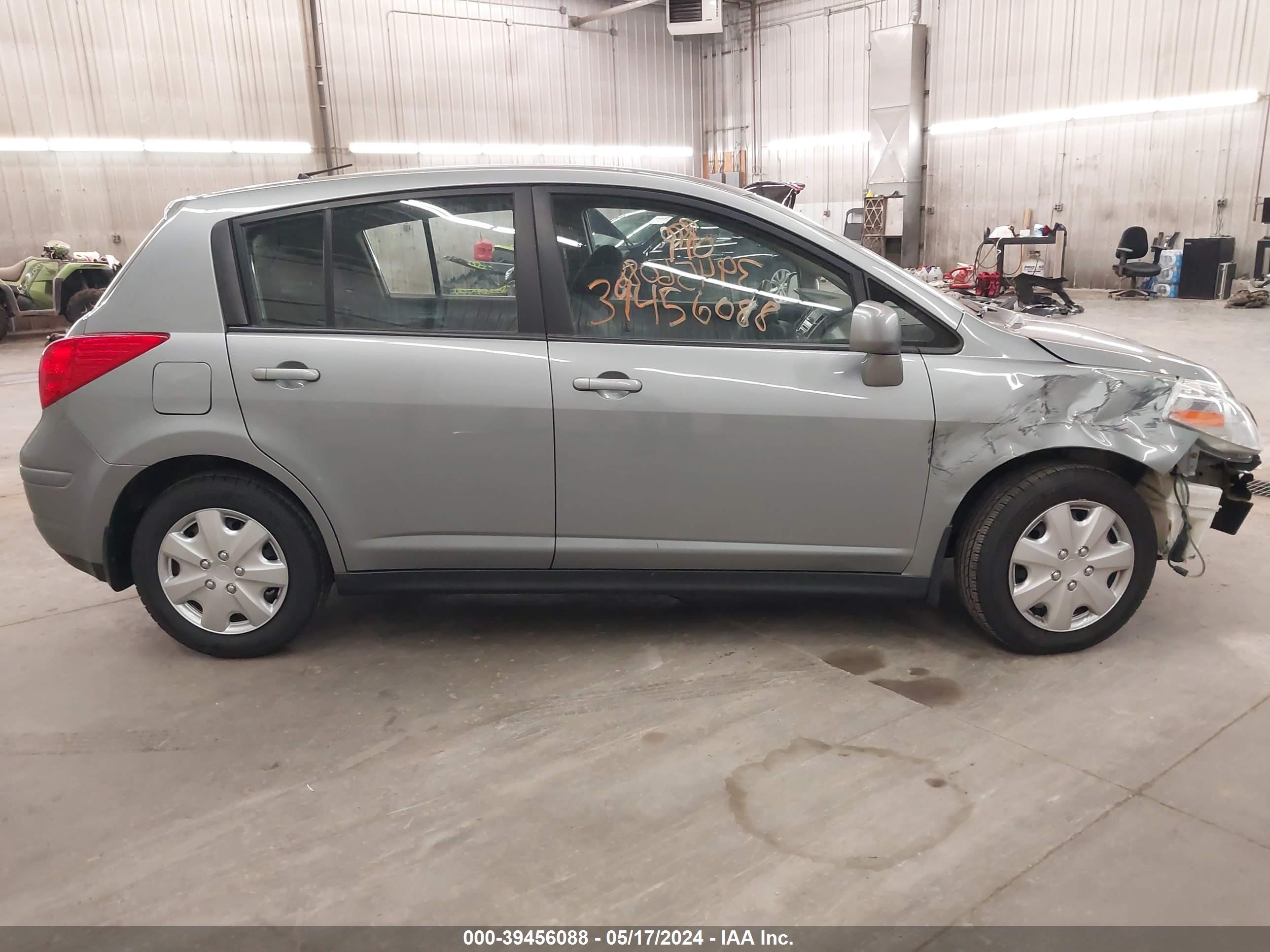 Photo 13 VIN: 3N1BC1CP3AL435732 - NISSAN VERSA 