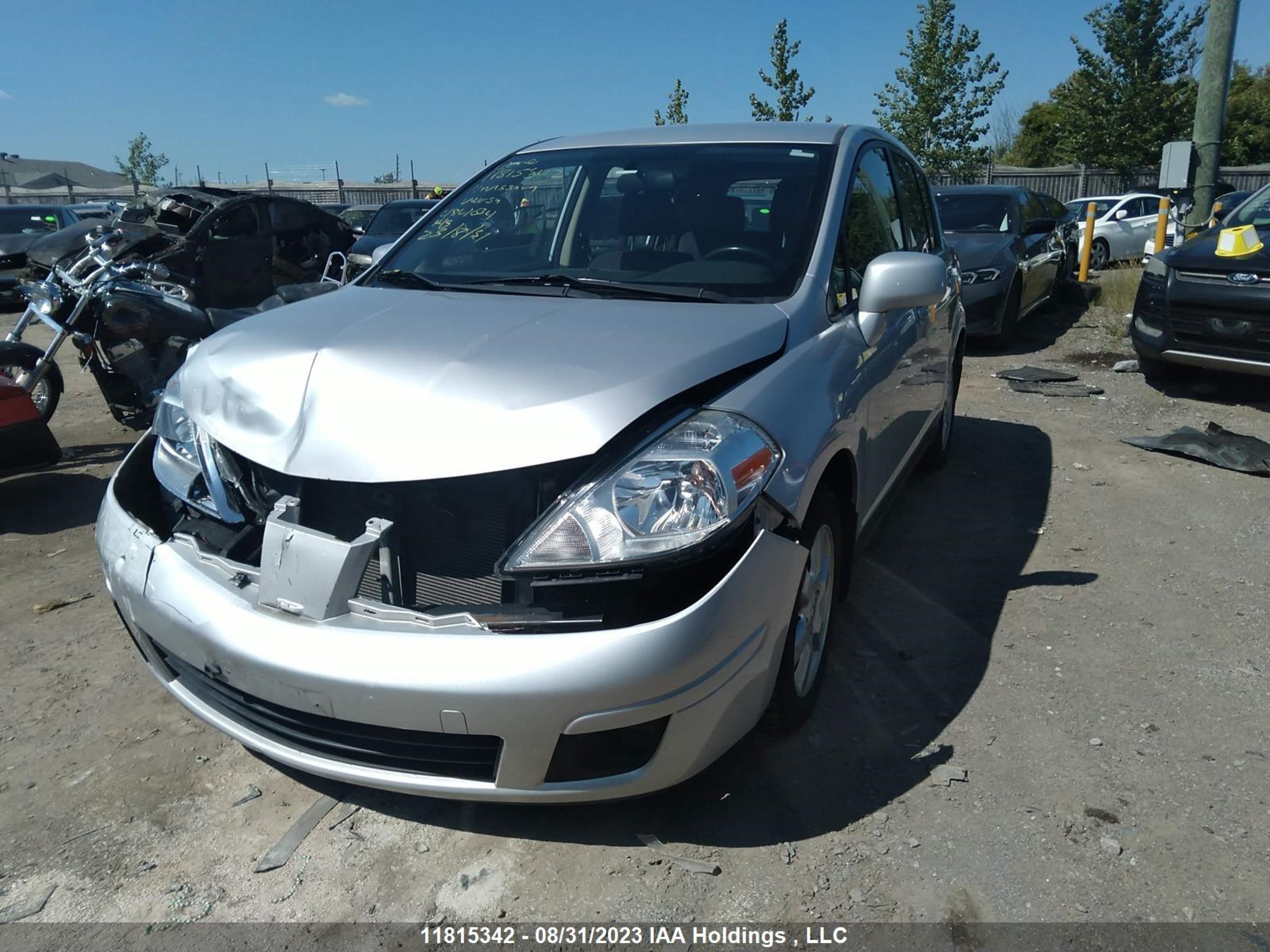 Photo 1 VIN: 3N1BC1CP4BL484634 - NISSAN VERSA 