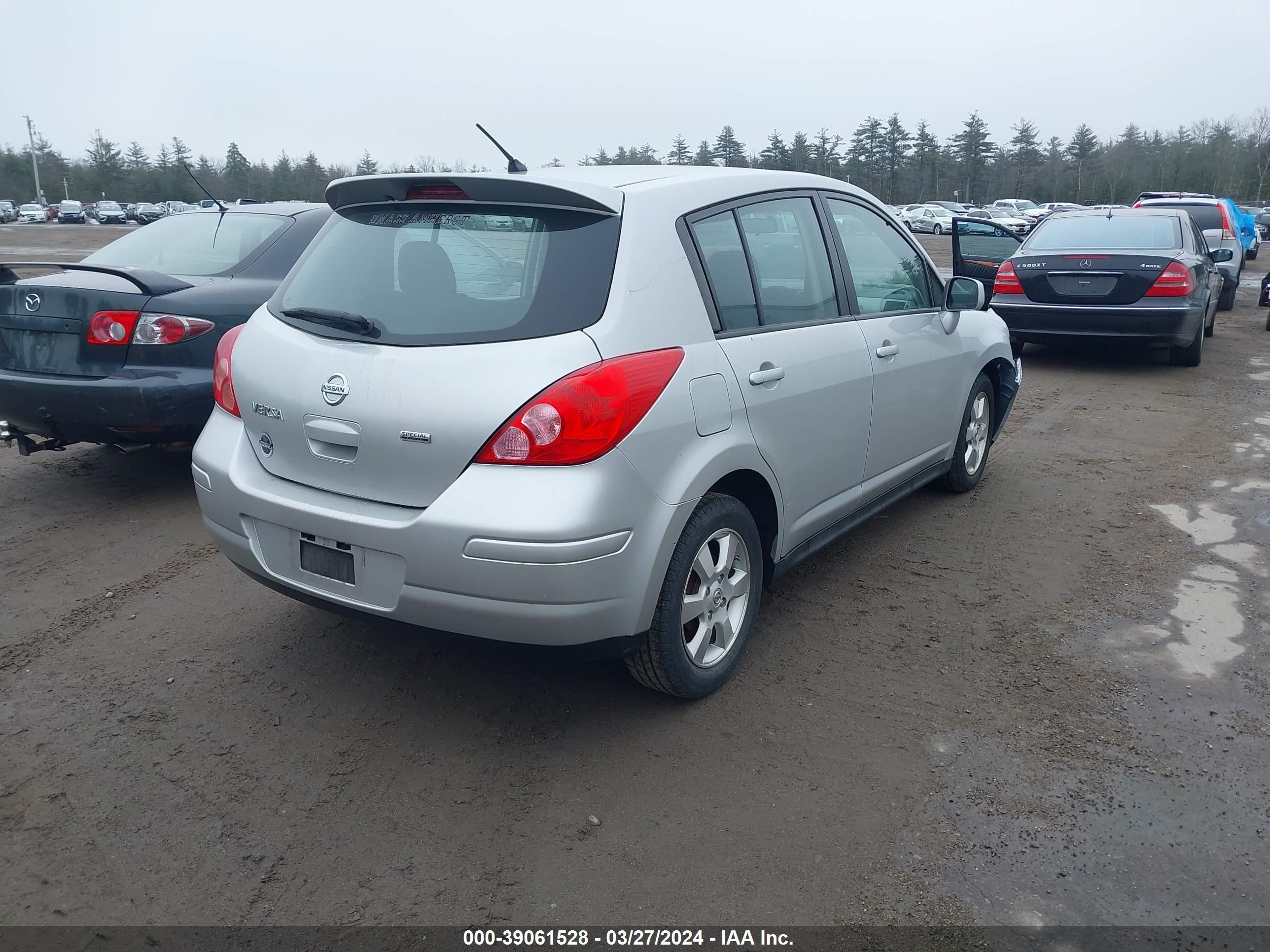 Photo 3 VIN: 3N1BC1CP4CK286403 - NISSAN VERSA 