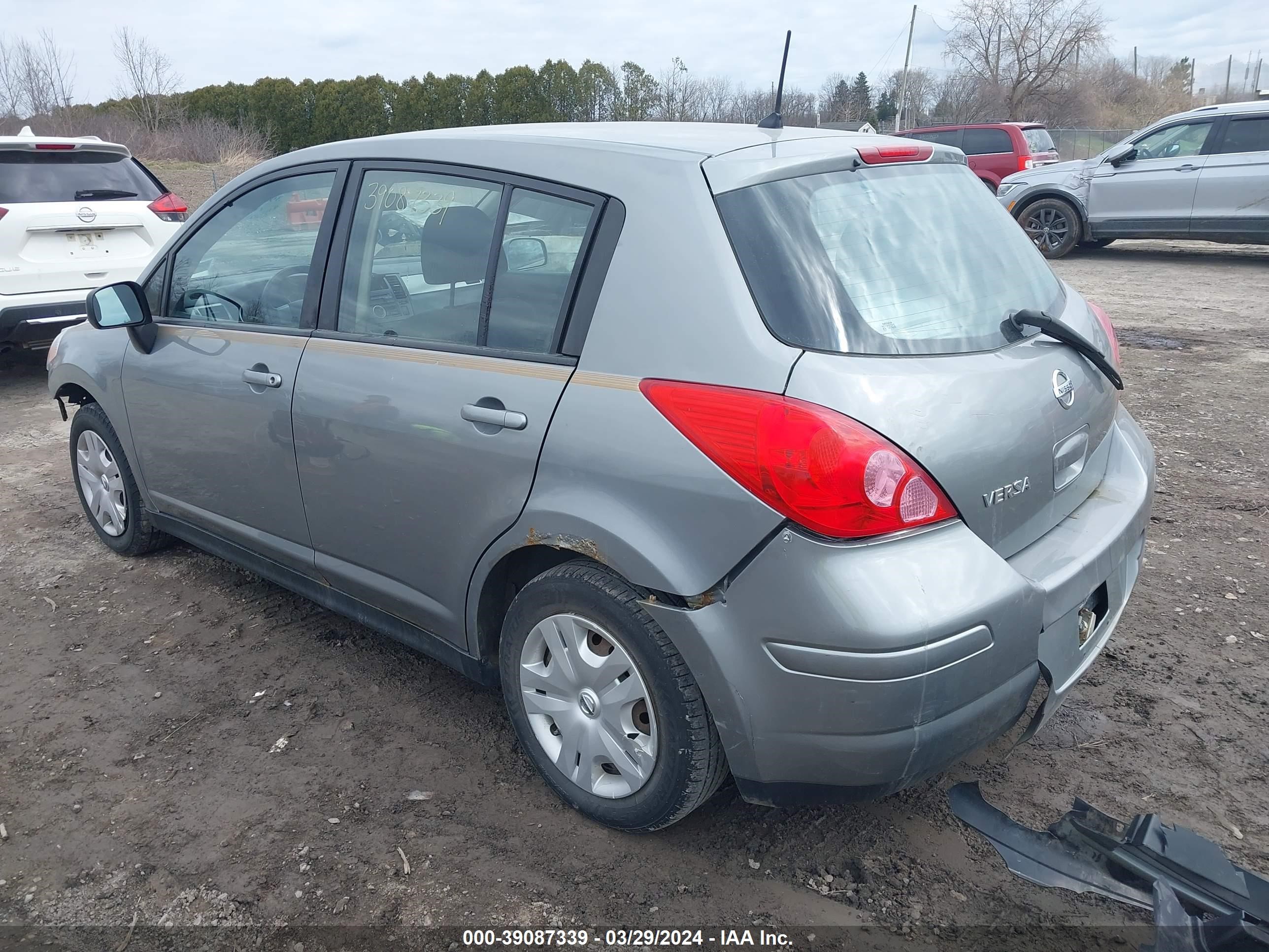 Photo 2 VIN: 3N1BC1CP4CK811654 - NISSAN VERSA 