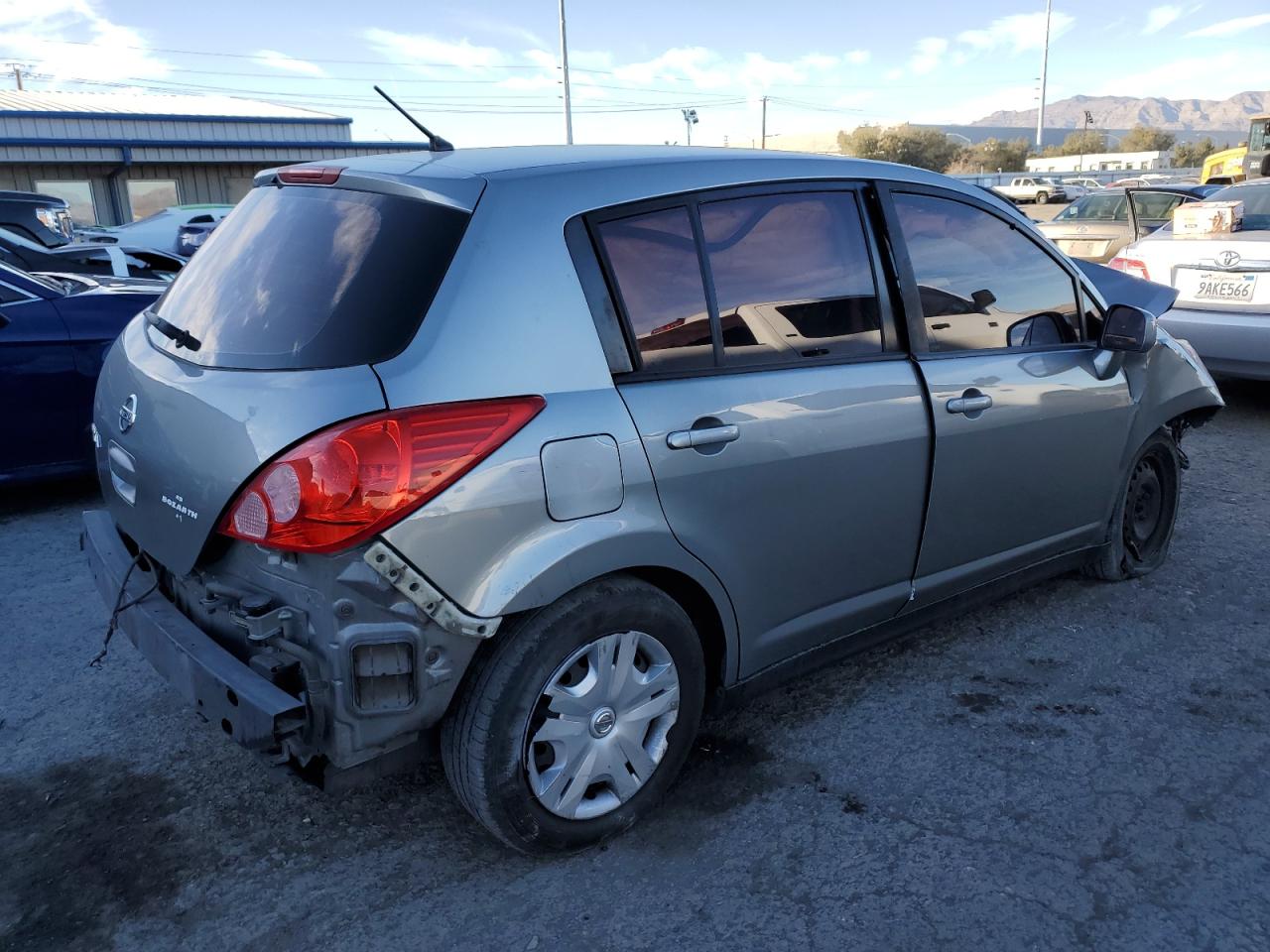 Photo 2 VIN: 3N1BC1CP5BL448371 - NISSAN VERSA 