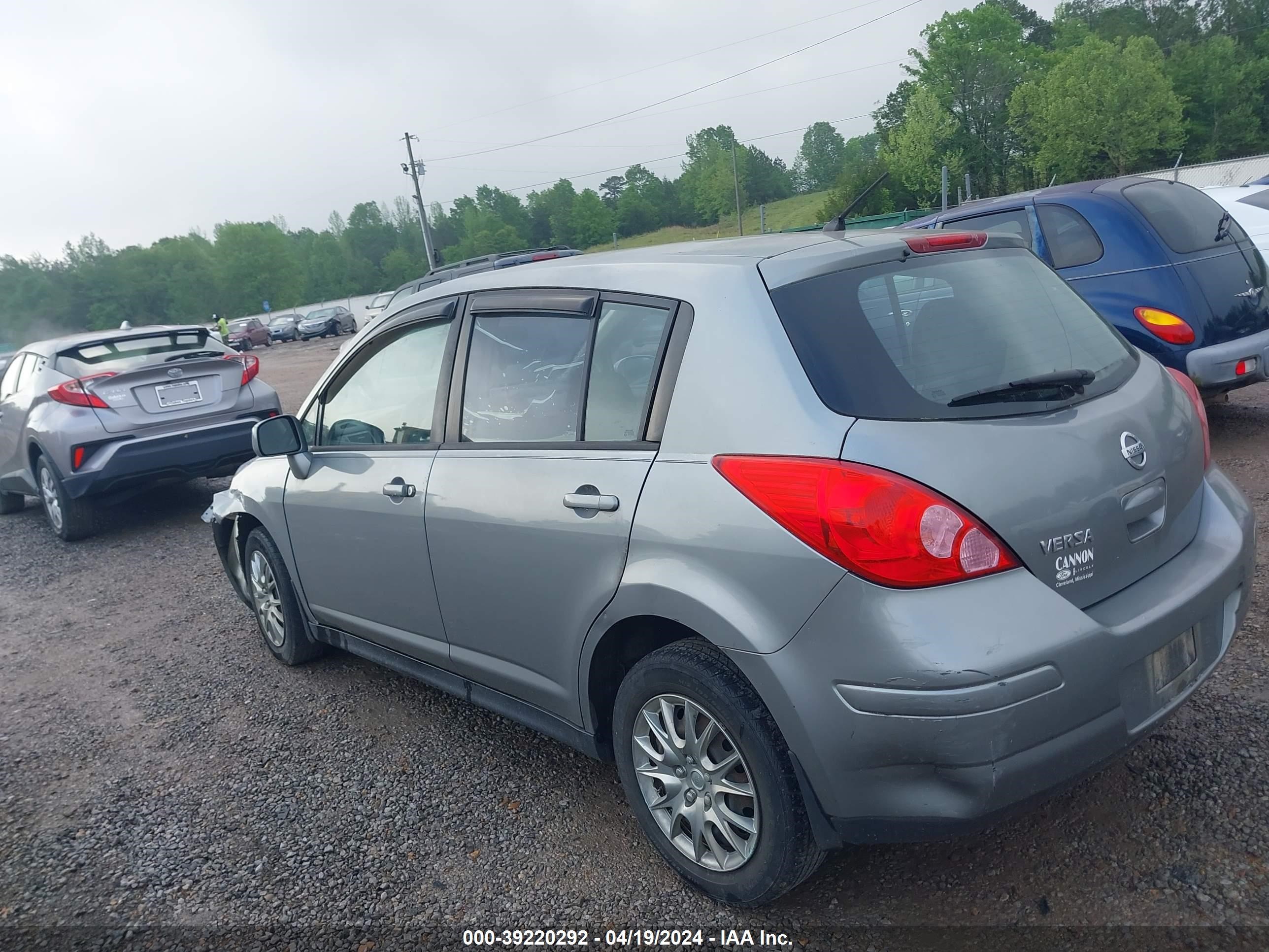 Photo 2 VIN: 3N1BC1CP5BL500582 - NISSAN VERSA 