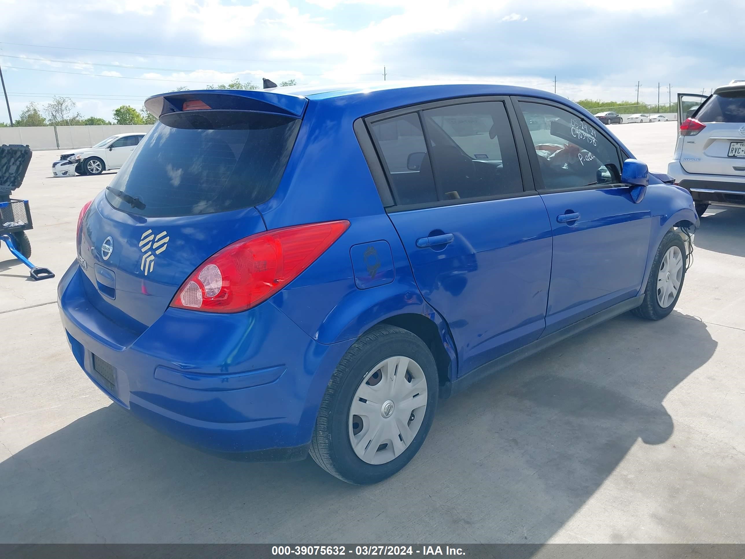 Photo 3 VIN: 3N1BC1CP5CK810531 - NISSAN VERSA 