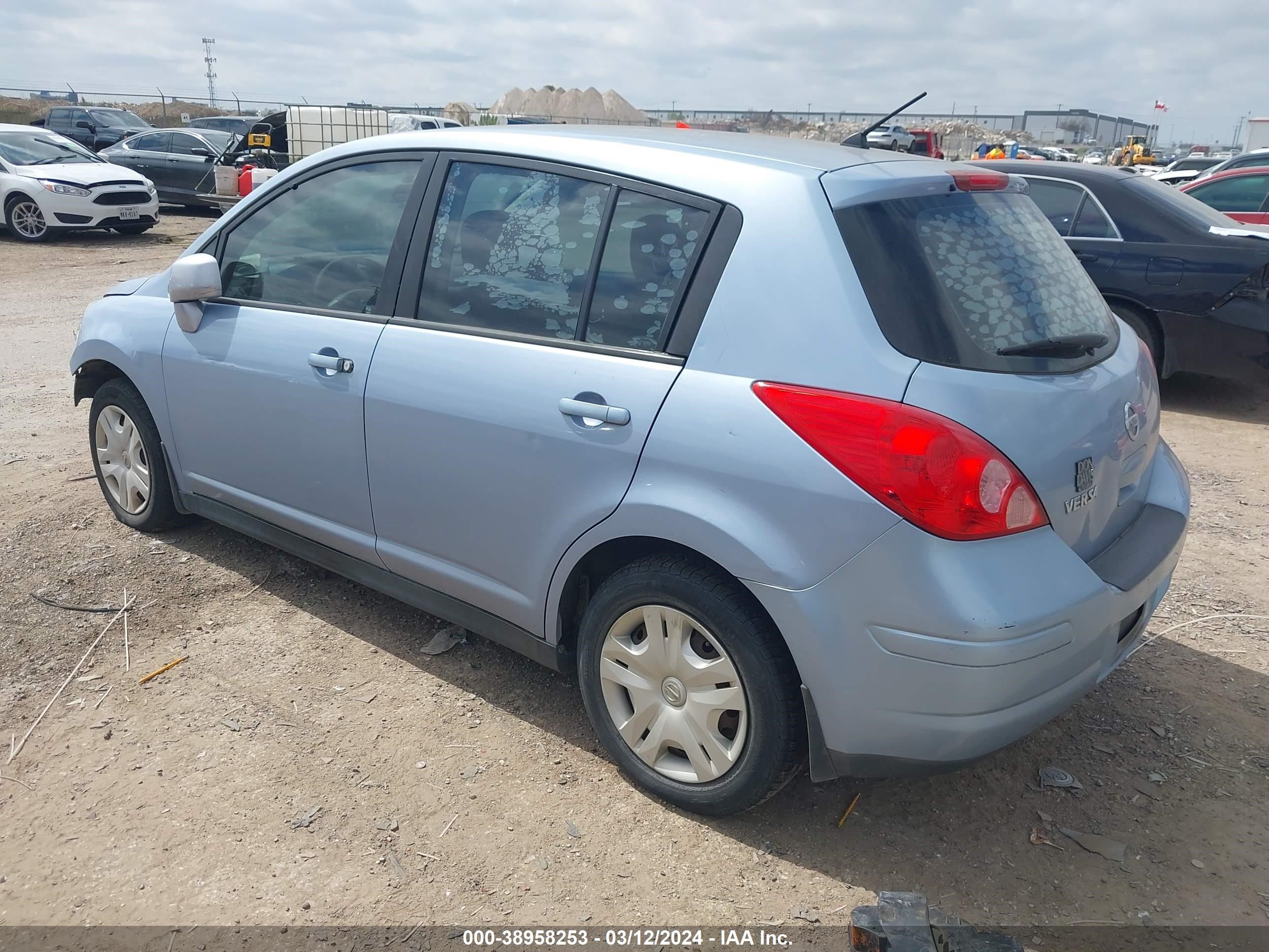 Photo 2 VIN: 3N1BC1CP6AL452444 - NISSAN VERSA 